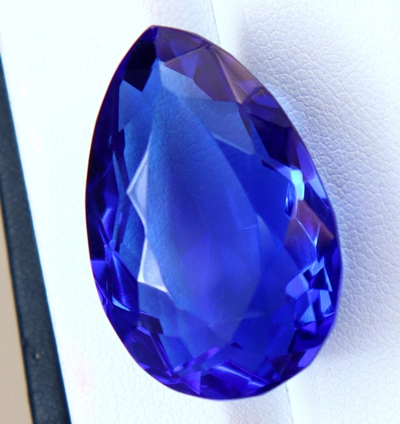 GIE Certified 80.75 Ct Exquisite Natural Blue Topaz Loose Pear Cut Gemstone