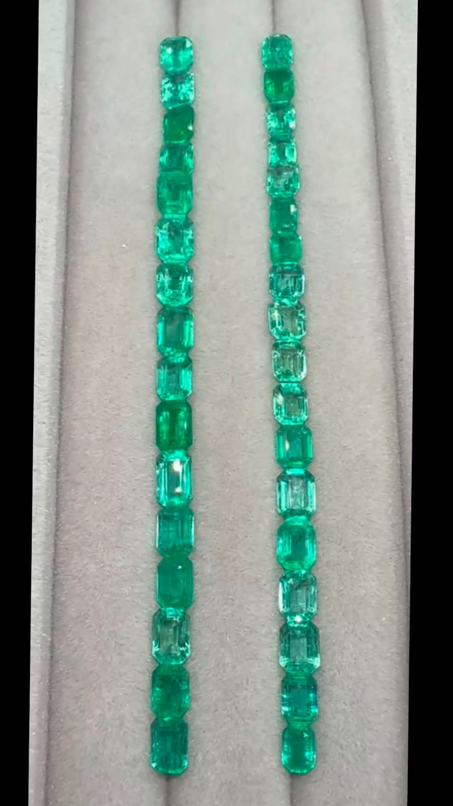 13.54Ctw Natural Rare Vivid Green Zambian Emerald