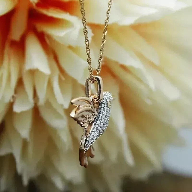 1Ct Round Cut Simulated Diamond 925 Sterling Silver Women’s Hummingbird Pendant