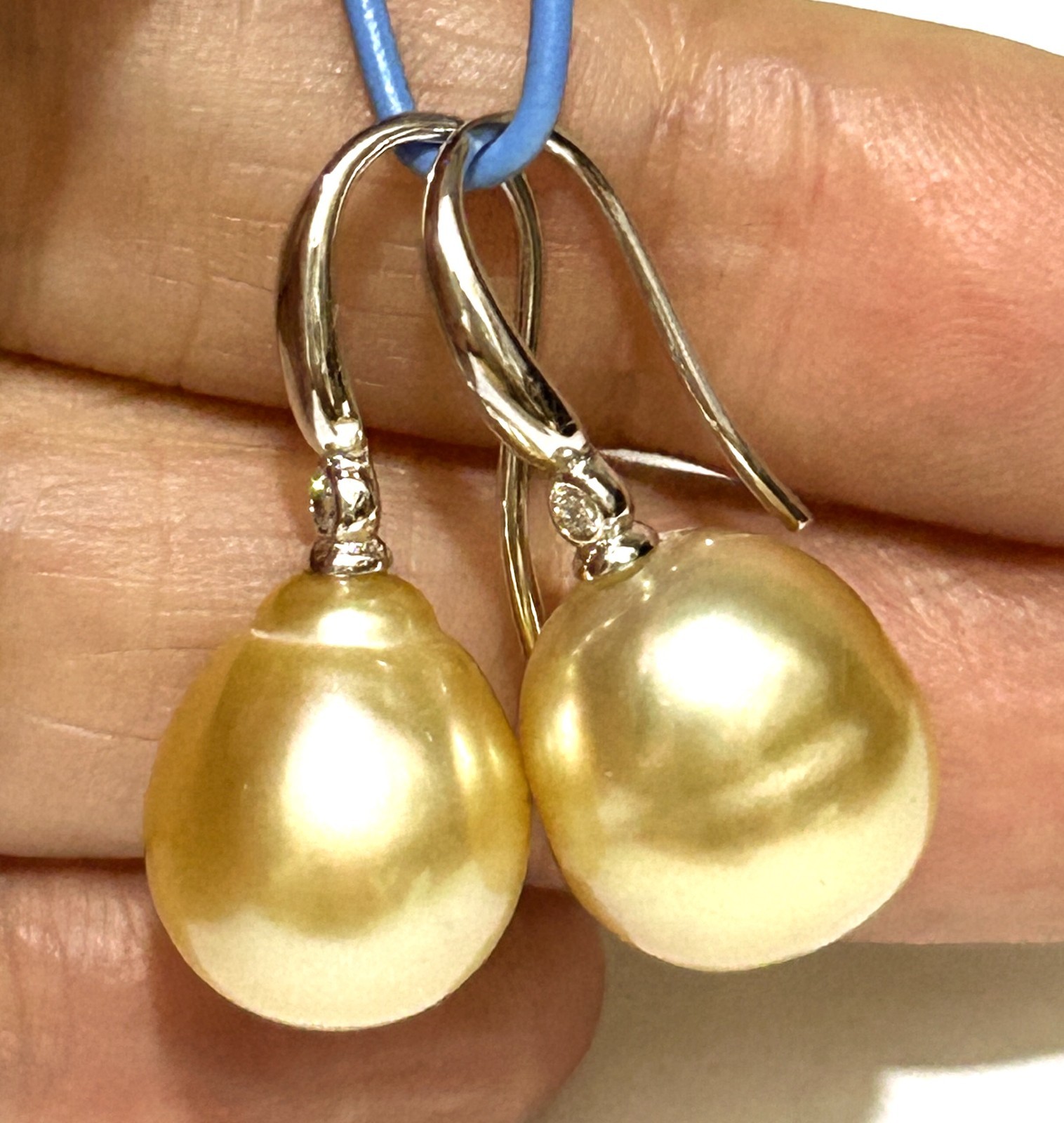 Oval Drop 11.6 x 12.9mm Philippines South Sea Pearl Natural Gold Dangle Earrings