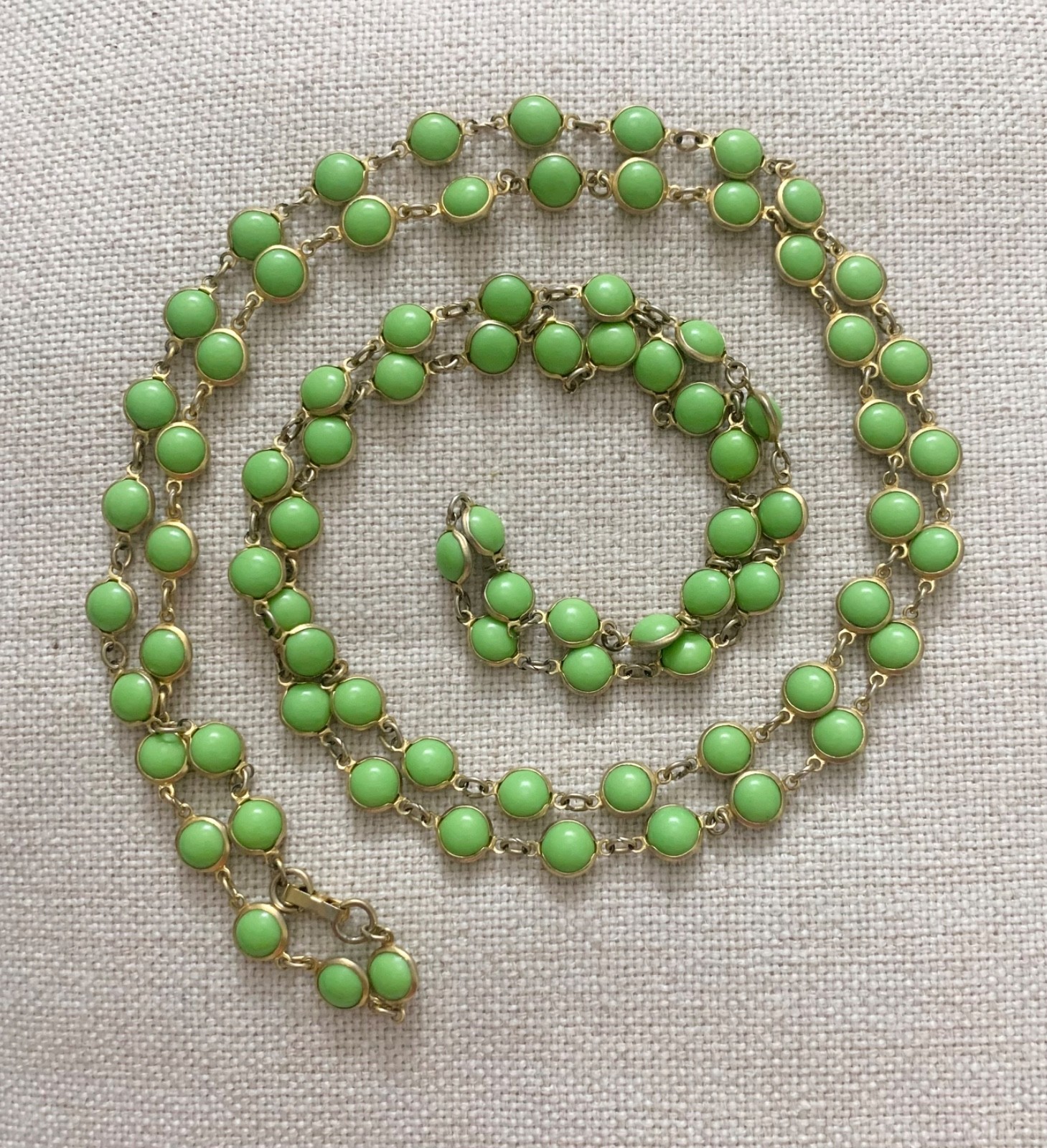 Vintage 1970s Apple Green Jade Glass Station Sautoir Rope Necklace Seamless 54”