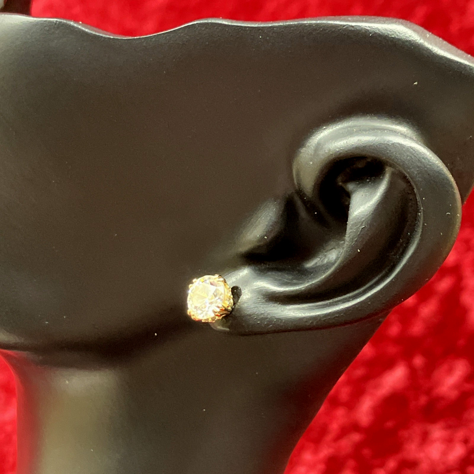Swarovski Stilla Crystal Stud Earrings NWOT RP $89