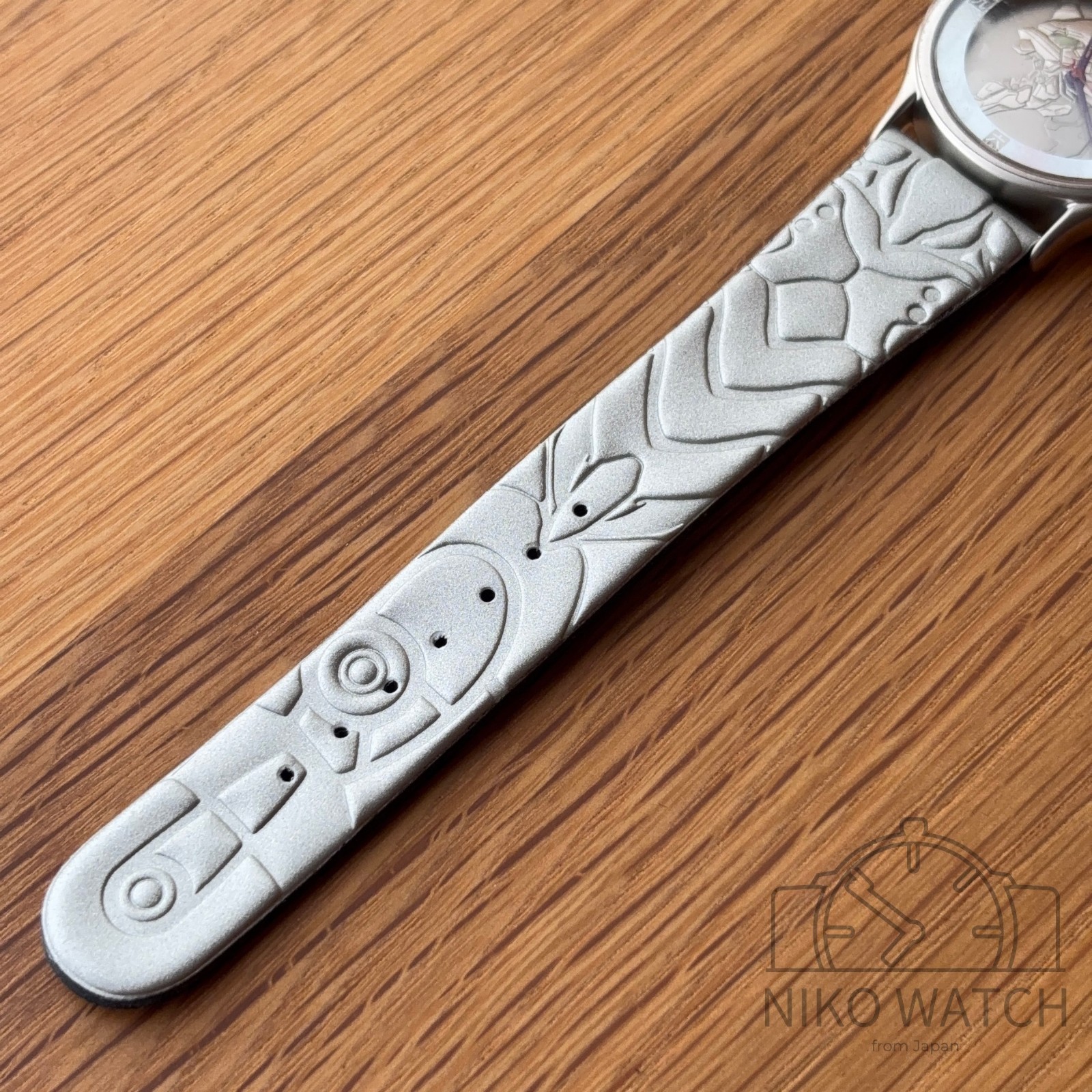 Evangelion EVA Unit 01 silver watch Mens w/Wooden Box & Paper [Near Mint+]