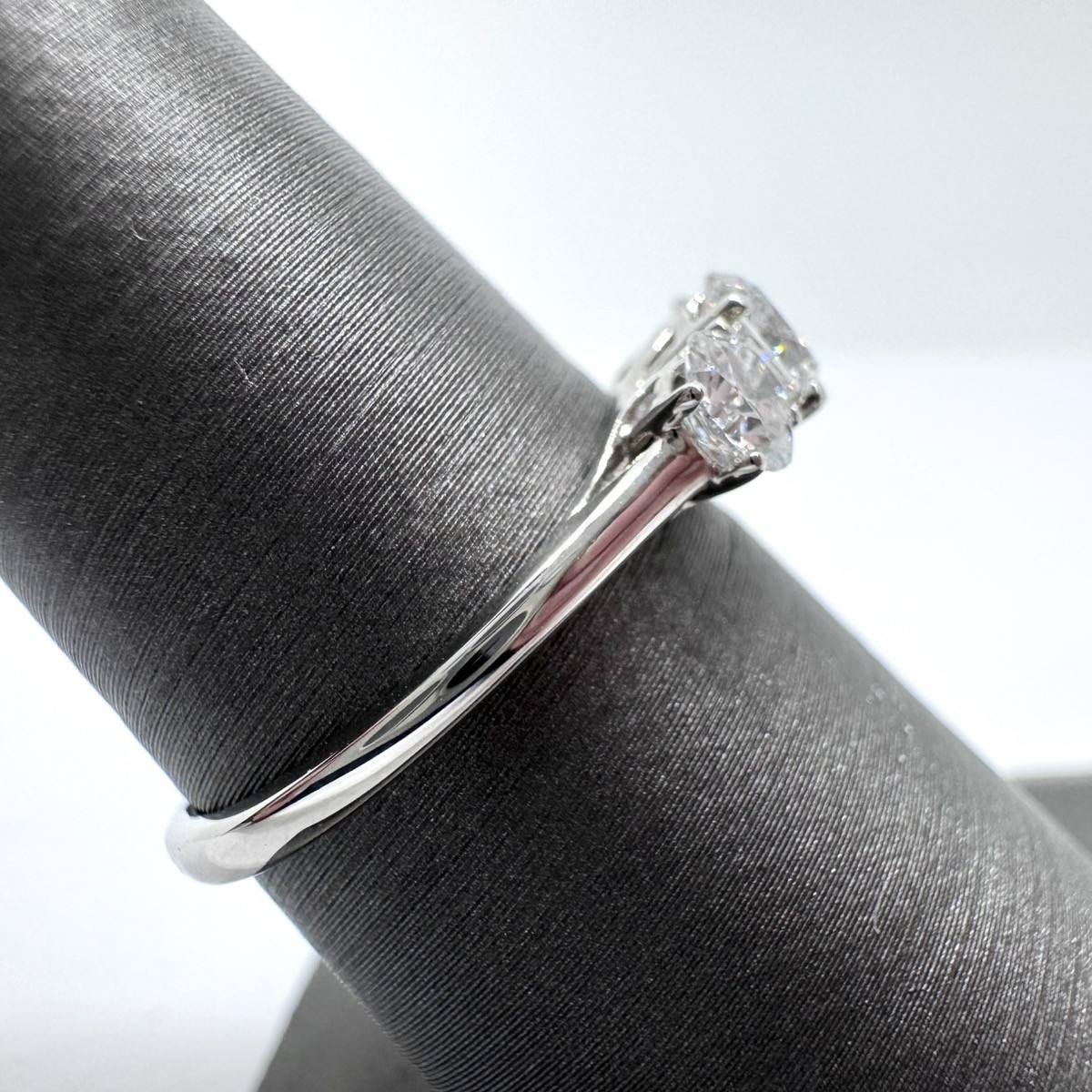 1.95G 14K 585 White Gold 0.80ctw LAB Diamond Ring! (CMP109310)
