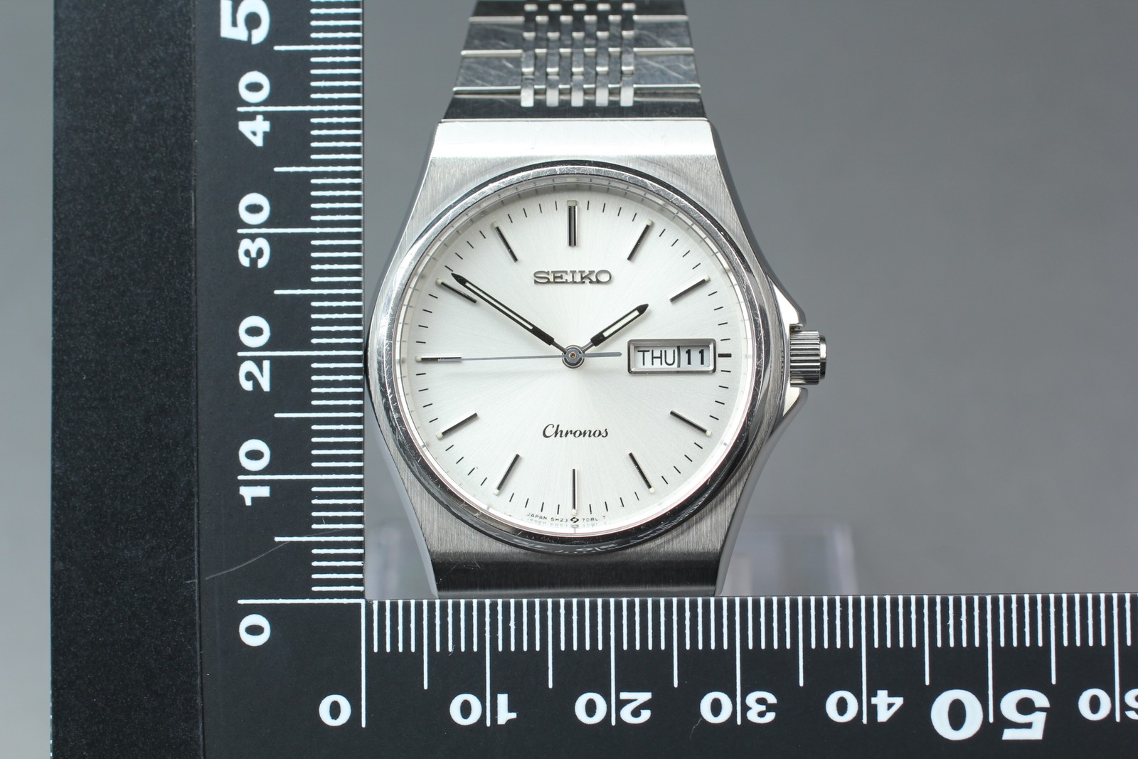 [Near MINT] Seiko Chronos 5H23-7D20 34mm Silver Kanji/ENG Day Date Mens Qz Watch