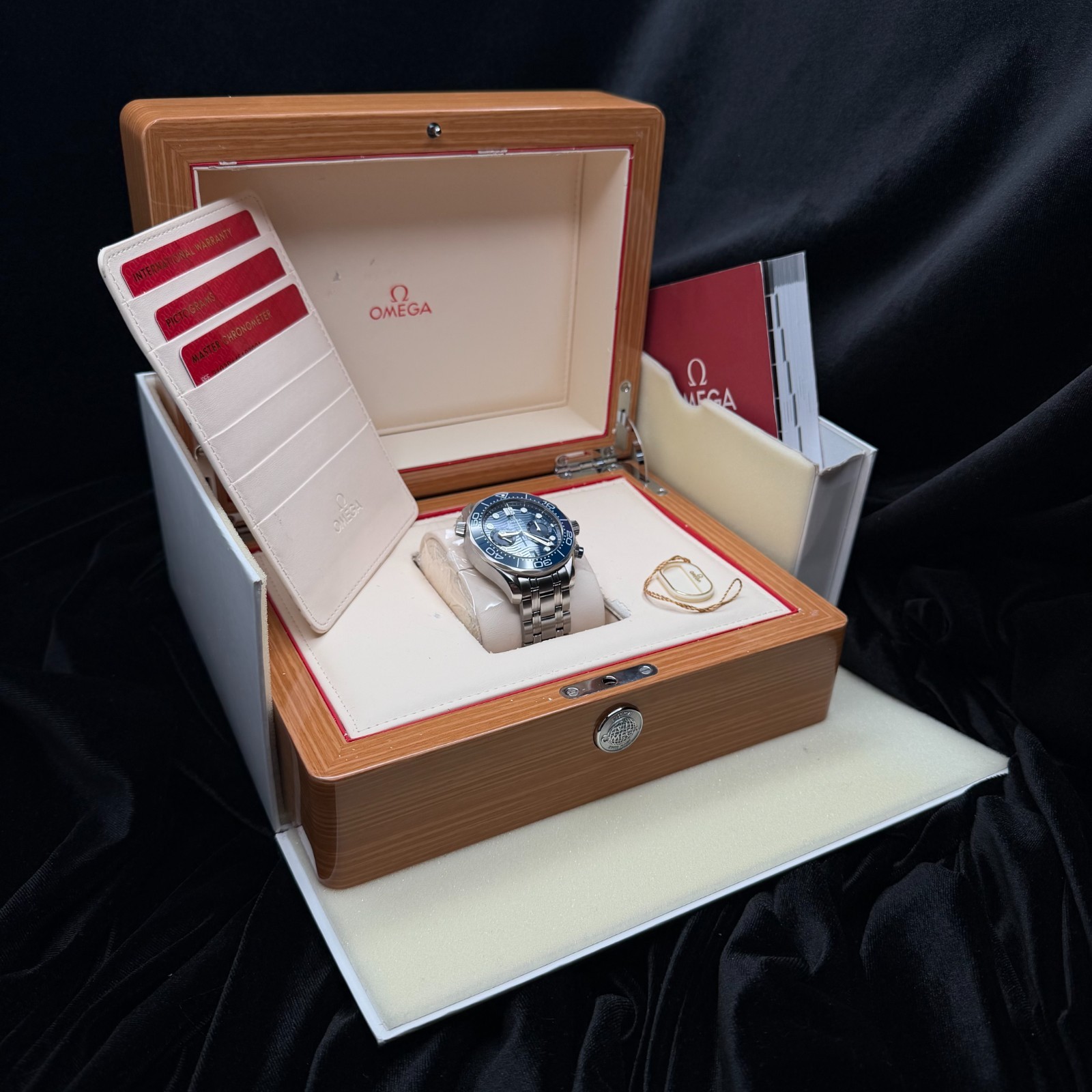 Omega Seamaster Diver 300M Chronograph 44 210.30.44.51.03.001 Blue Wave Warranty