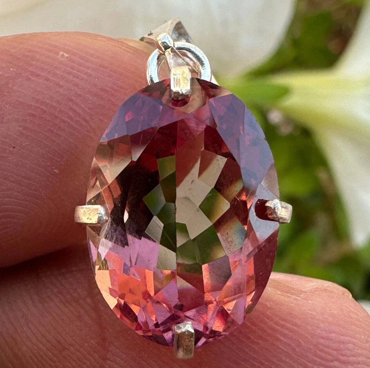 Natural 24.72 CT Color Change Alexandrite Certified Gemstone Pendant 925 Silver