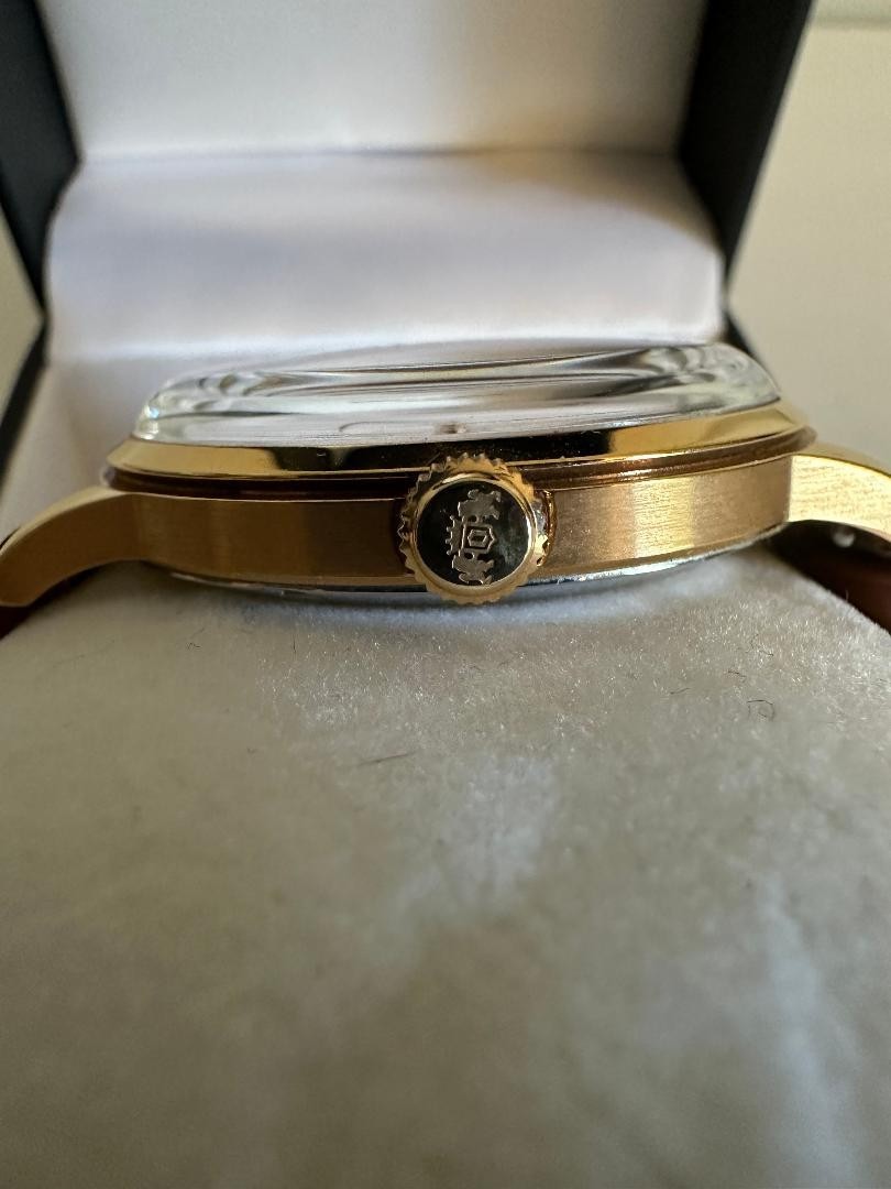 Orient Bambino FAC00002W0 Automatic Watch Gold Case Box Papers Excellent