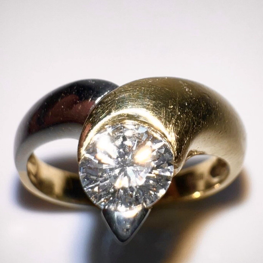 Ring 750 Gold 0.70 ct. Diamond Size 59/ 18.8mm 5.9 Grams G/P Excellent Condition