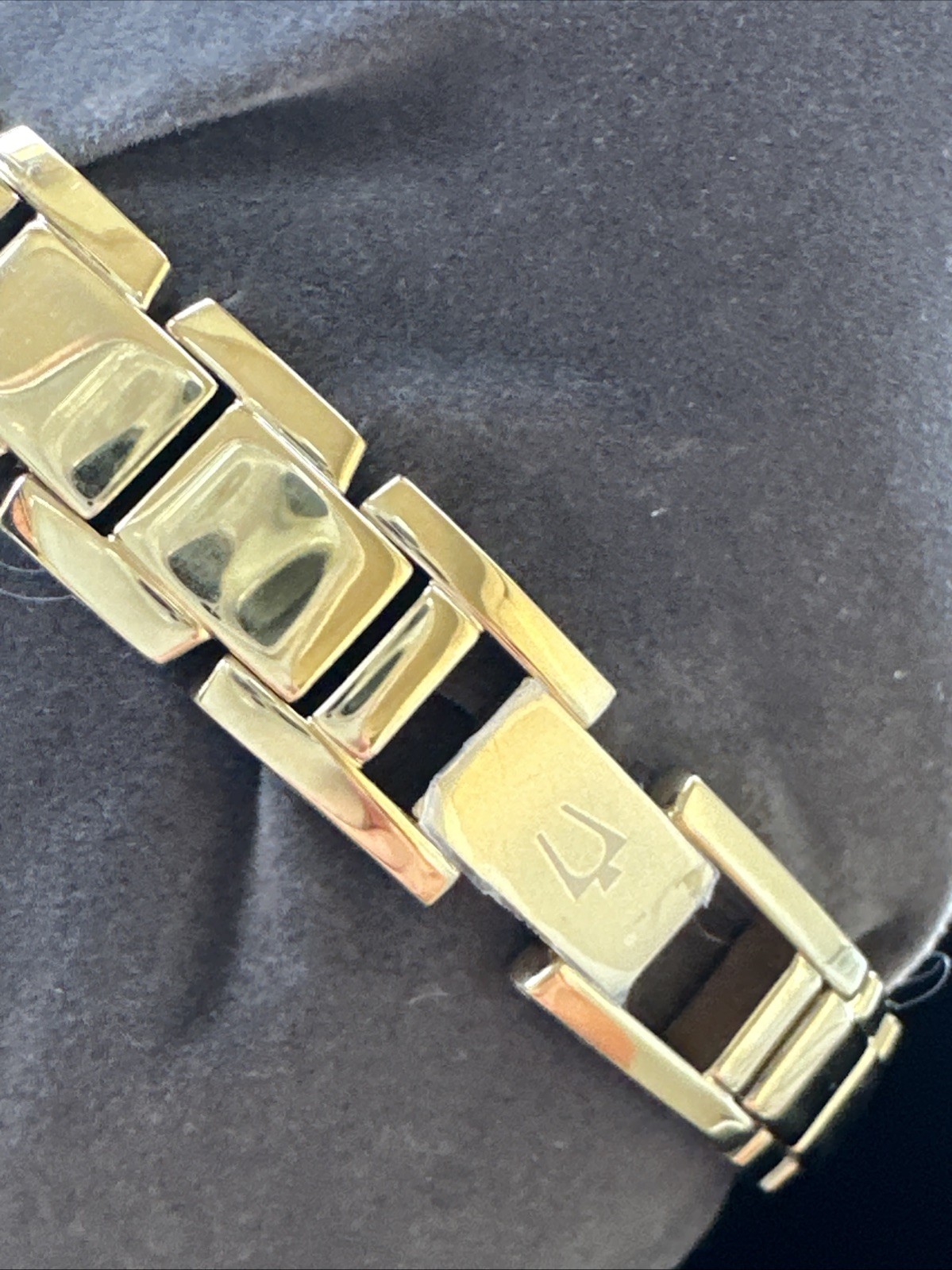 Bulova Bangle Ladies Diamond Gold Plated Stainless Quartz Watch 97P141