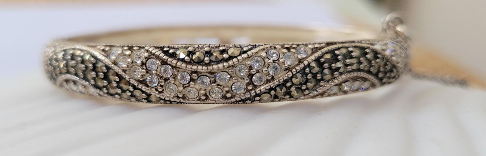 Vintage 925 Sterling Silver Marcasite Bangle Bracelet with Safety Chain