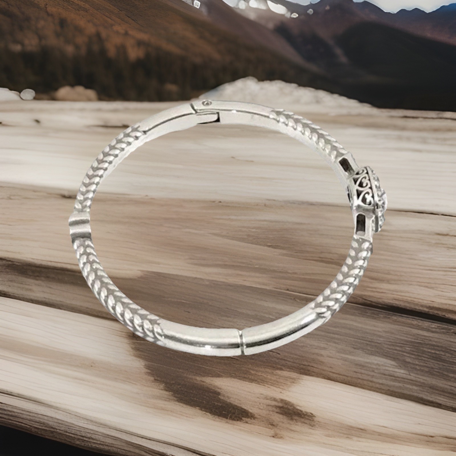 Brighton REGINA Hinged Magnetic Bangle Bracelet MSRP $108 NWT Rare Find!