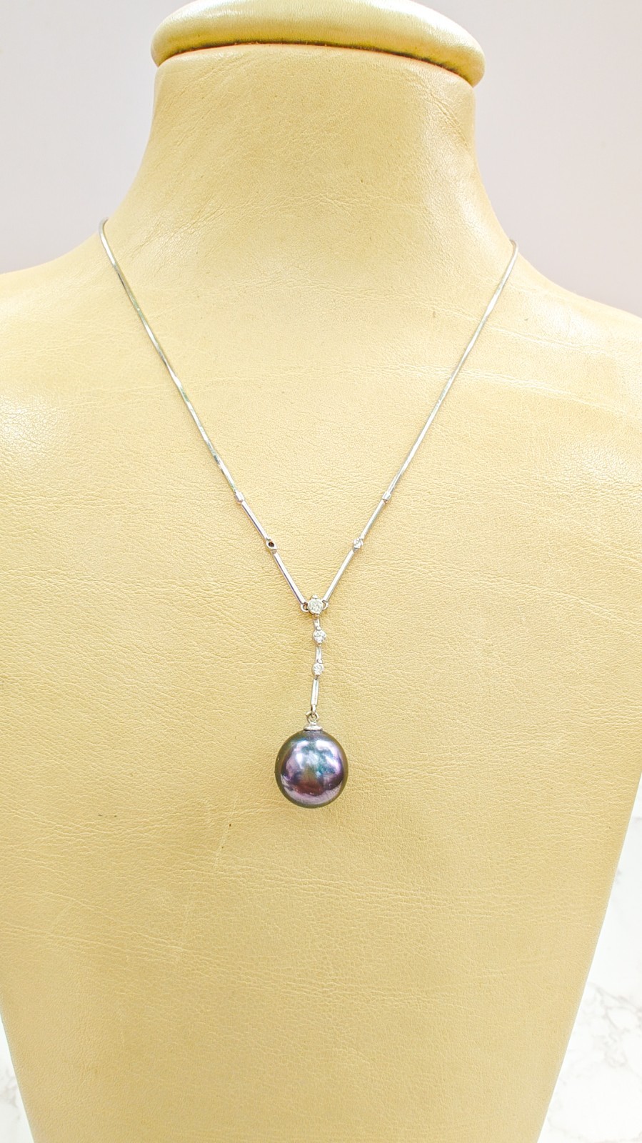 18K White Gold 10.9mm Tahitian Pearl .11ct Diamond Necklace 17” 6.12g