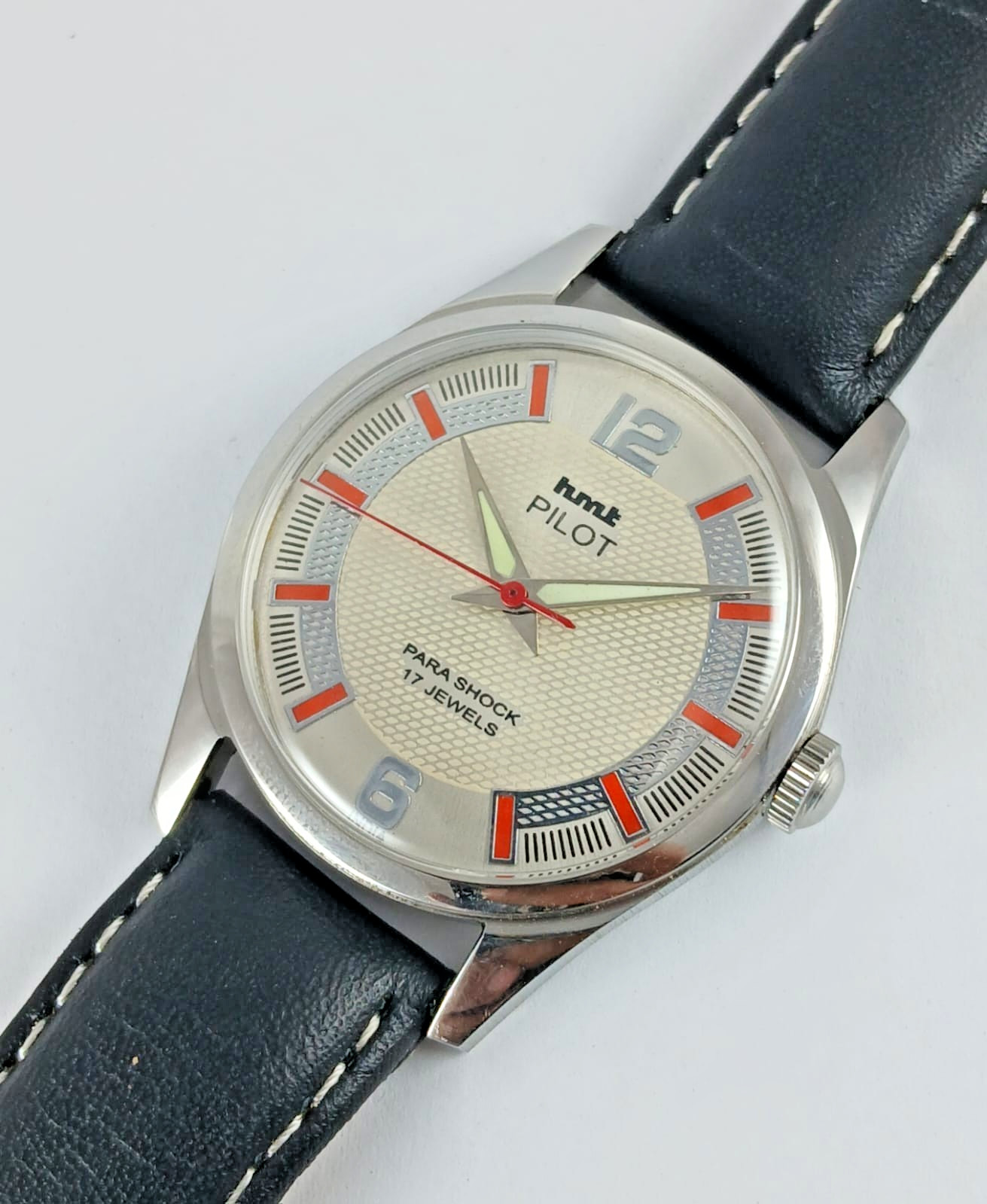 Vintage HMT Pilot Mechanical Wrist Watch – Cream Textured Dial