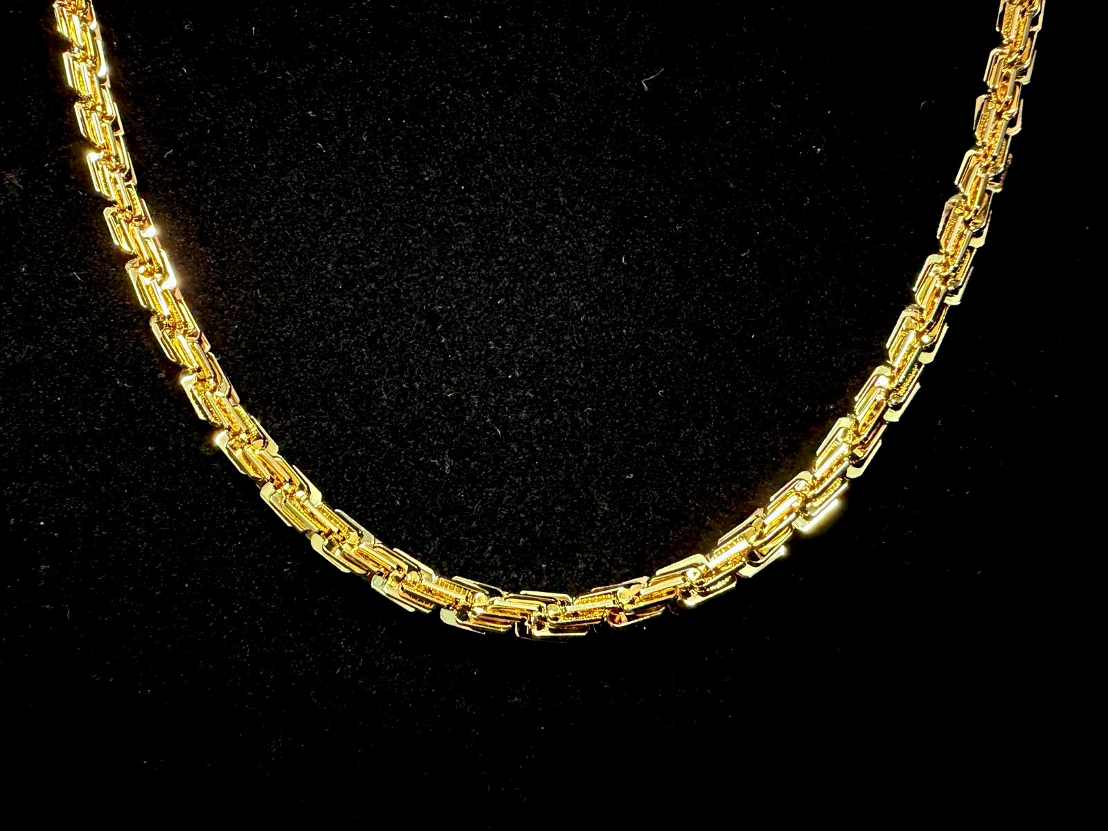 Milano Italy 14K Stamped Gold filled 22in 5MM necklace. Brand New