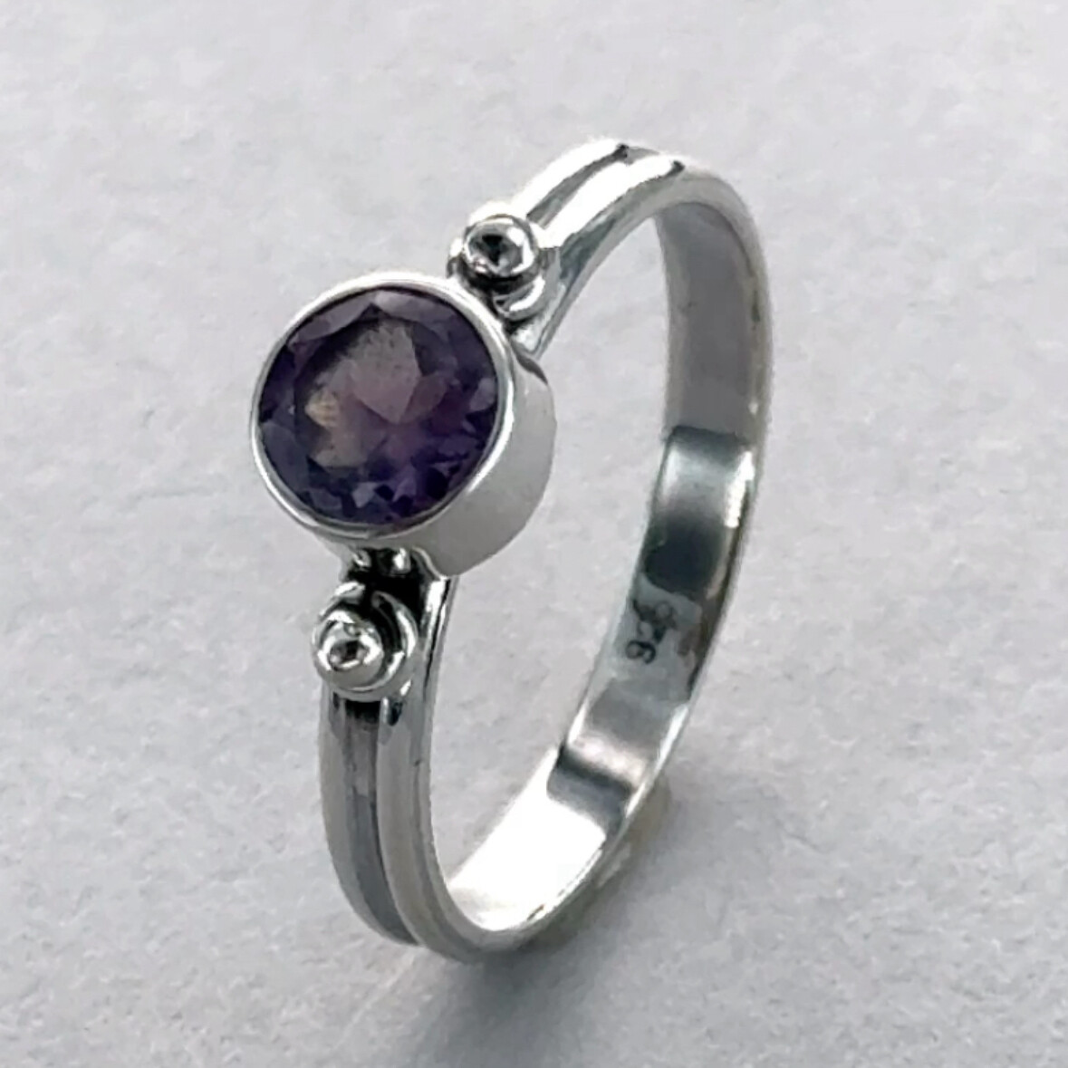 Natural and Round AMETHYST Ring – Multiple Sizes – 925 STERLING SILVER #111e