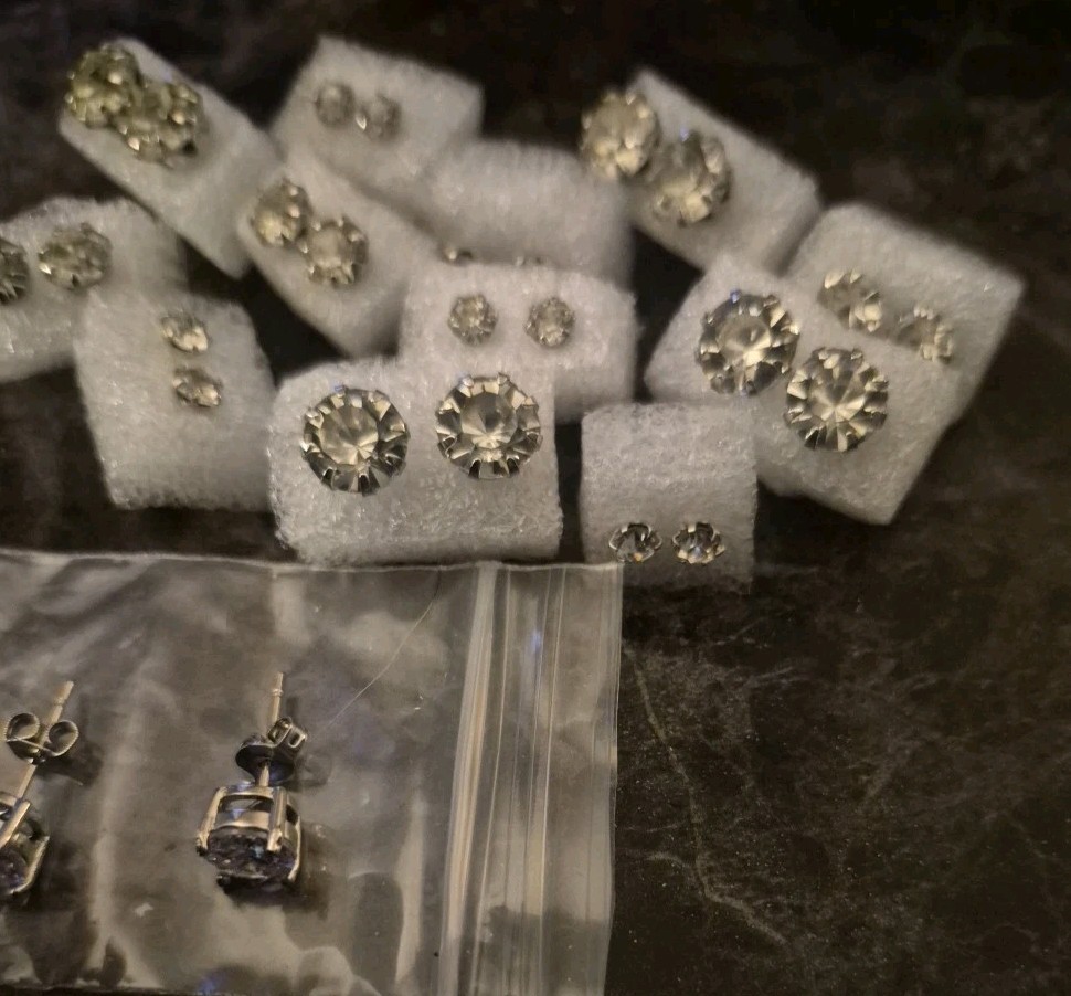 14 Pairs Of Hypoallergenic CZ Studs Multiple Different Carats