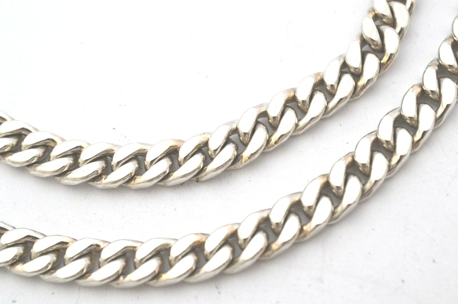 925 Sterling Silver Curb Chain Necklace. 66 grams, 16″ / 41 cm