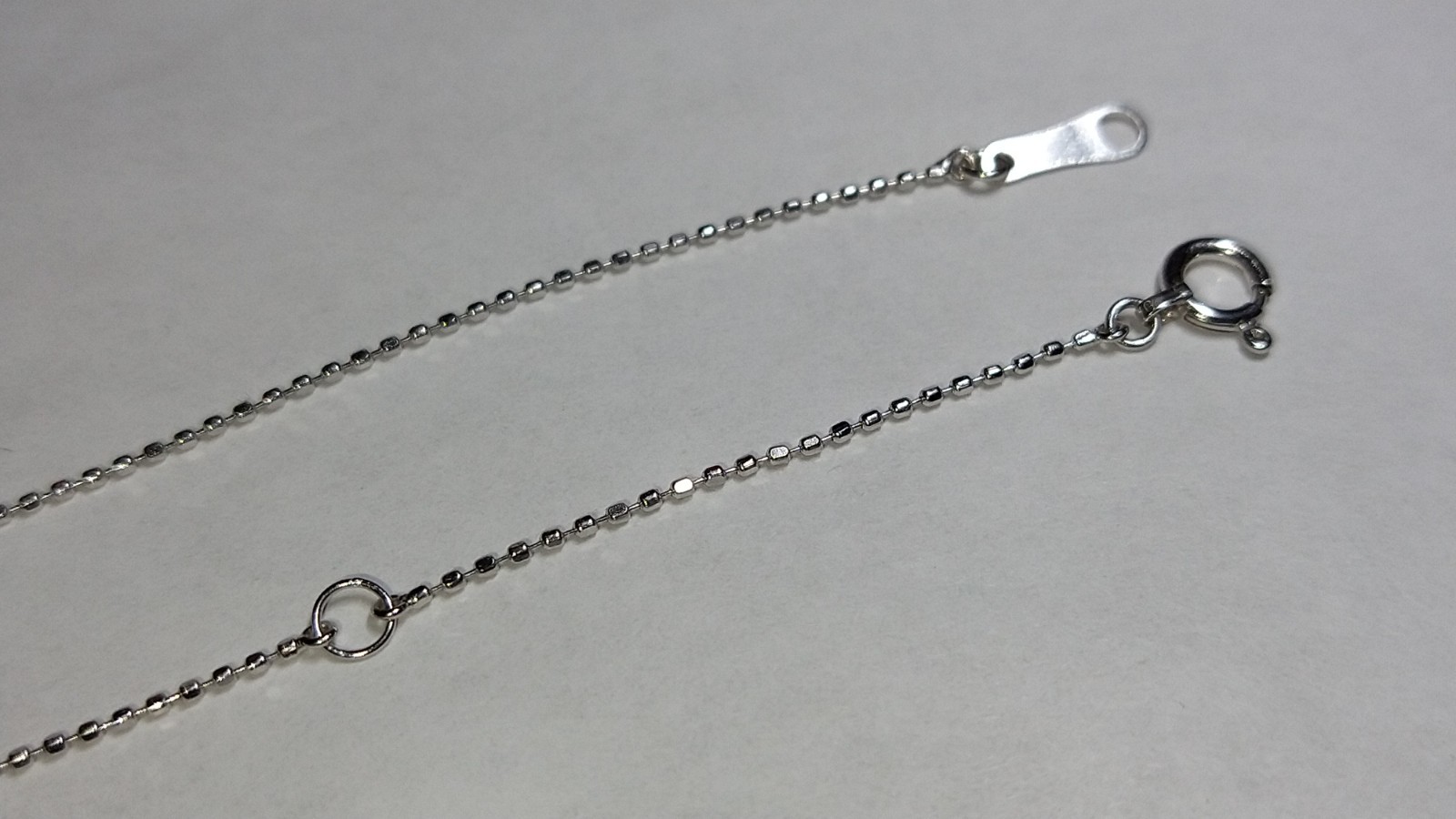 Solid 18k white gold 0.8mm ball bead chain necklace 1.15 grams 15.5″