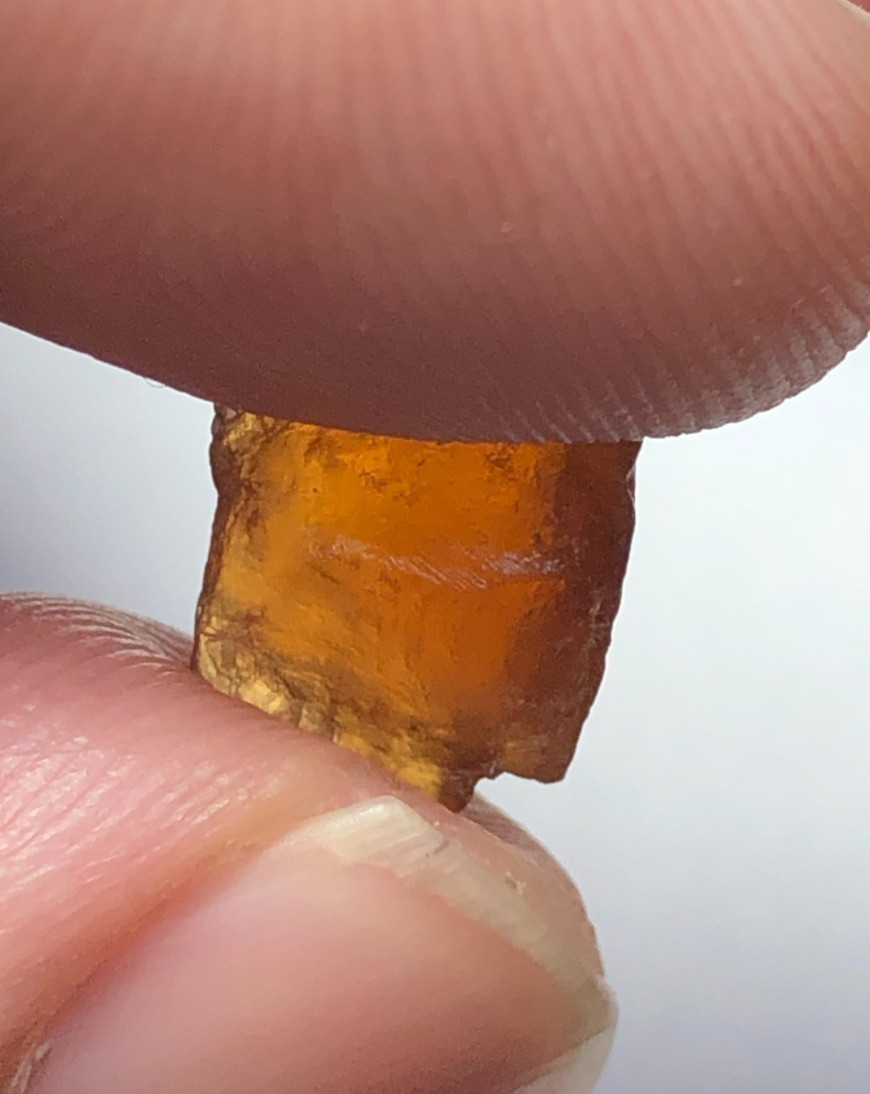 127carat Natural facet rough quality hessonite garnet from Africa loose gemstone