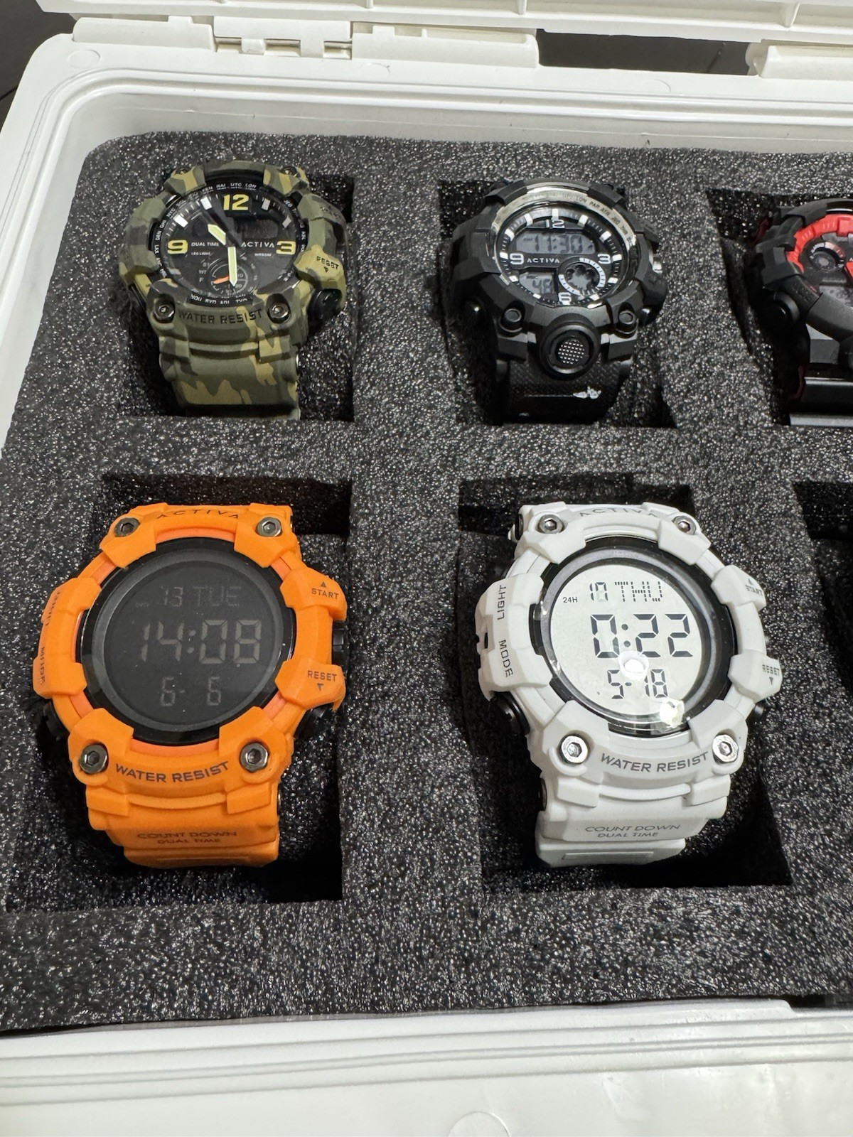 NEW 8 Men’s Activa Sport Watches With Invicta 8 Slot Hard Case !