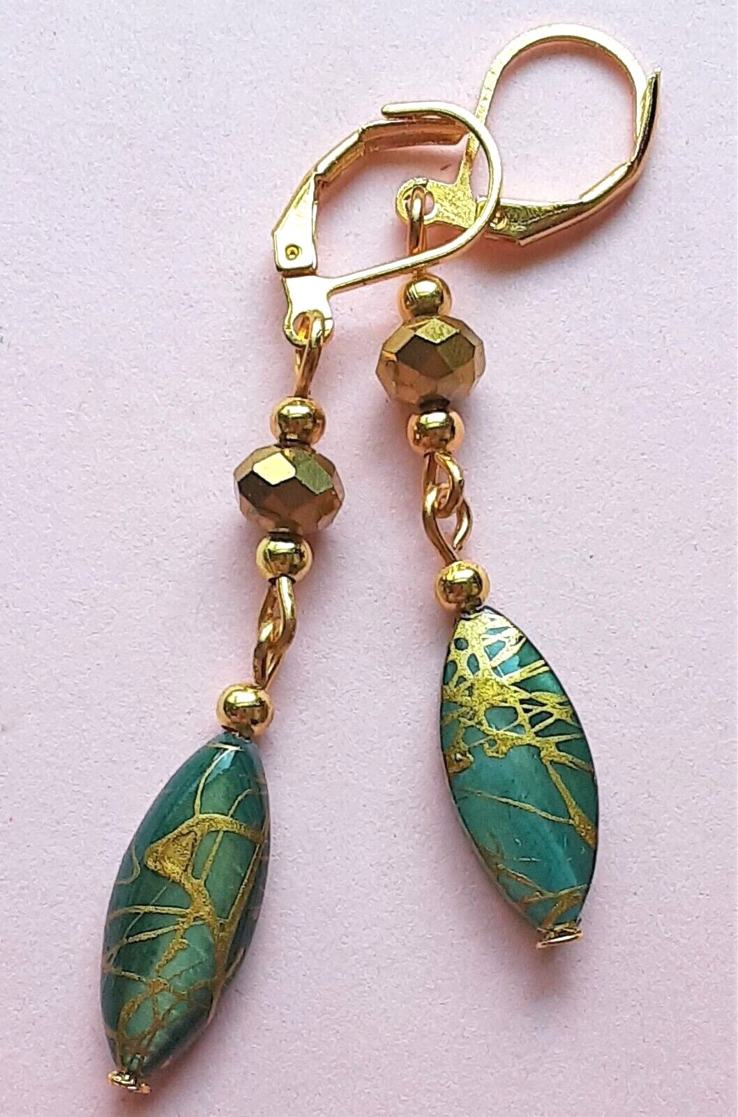 SEA GREEN Gold stripe SHELL & CRYSTAL earring GP artisan XX