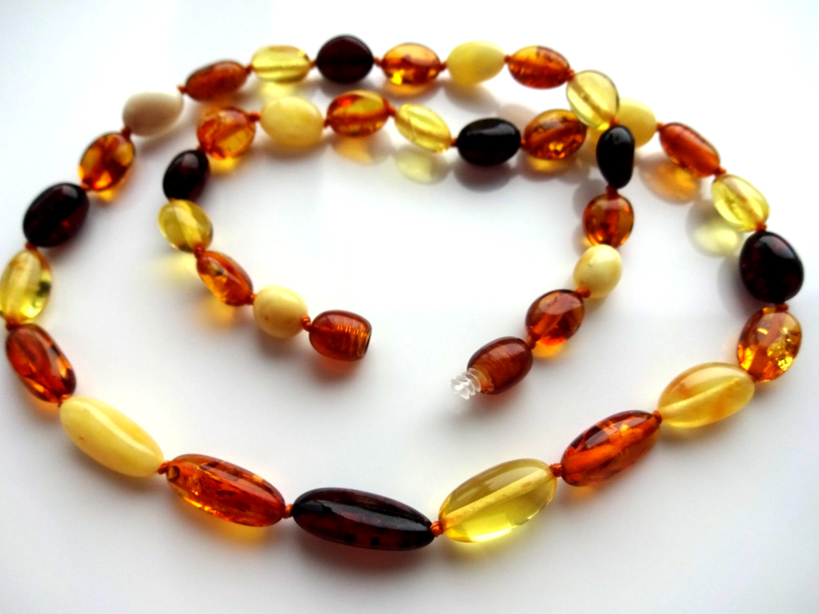 Genuine Baltic Amber Necklaces Polished Multicolor Oval Beads 45cm (17.7″)