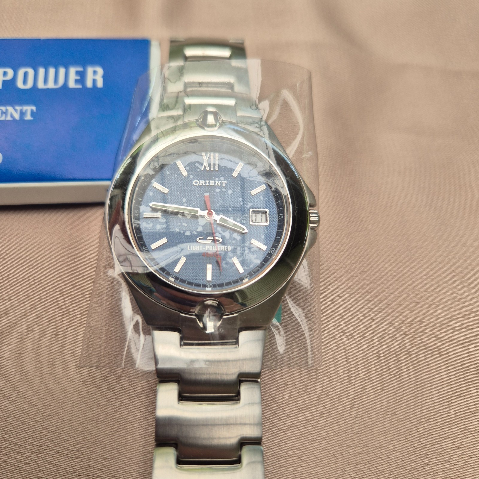 Orient Light-Powered 4000 Solar — Stunning Textured Dial, NOS Condition