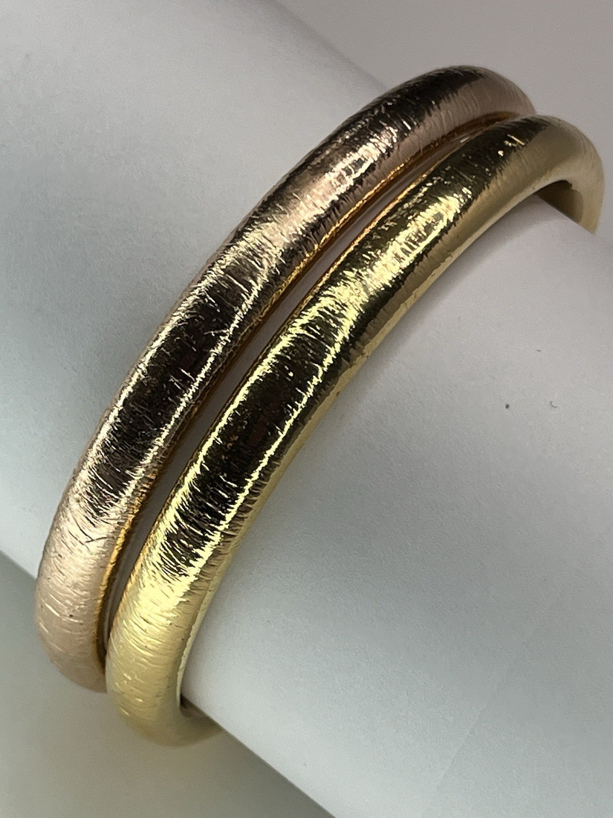 One Milor Italy 14K Rose Gold Over Resin Textured Bangle Bracelet 8”