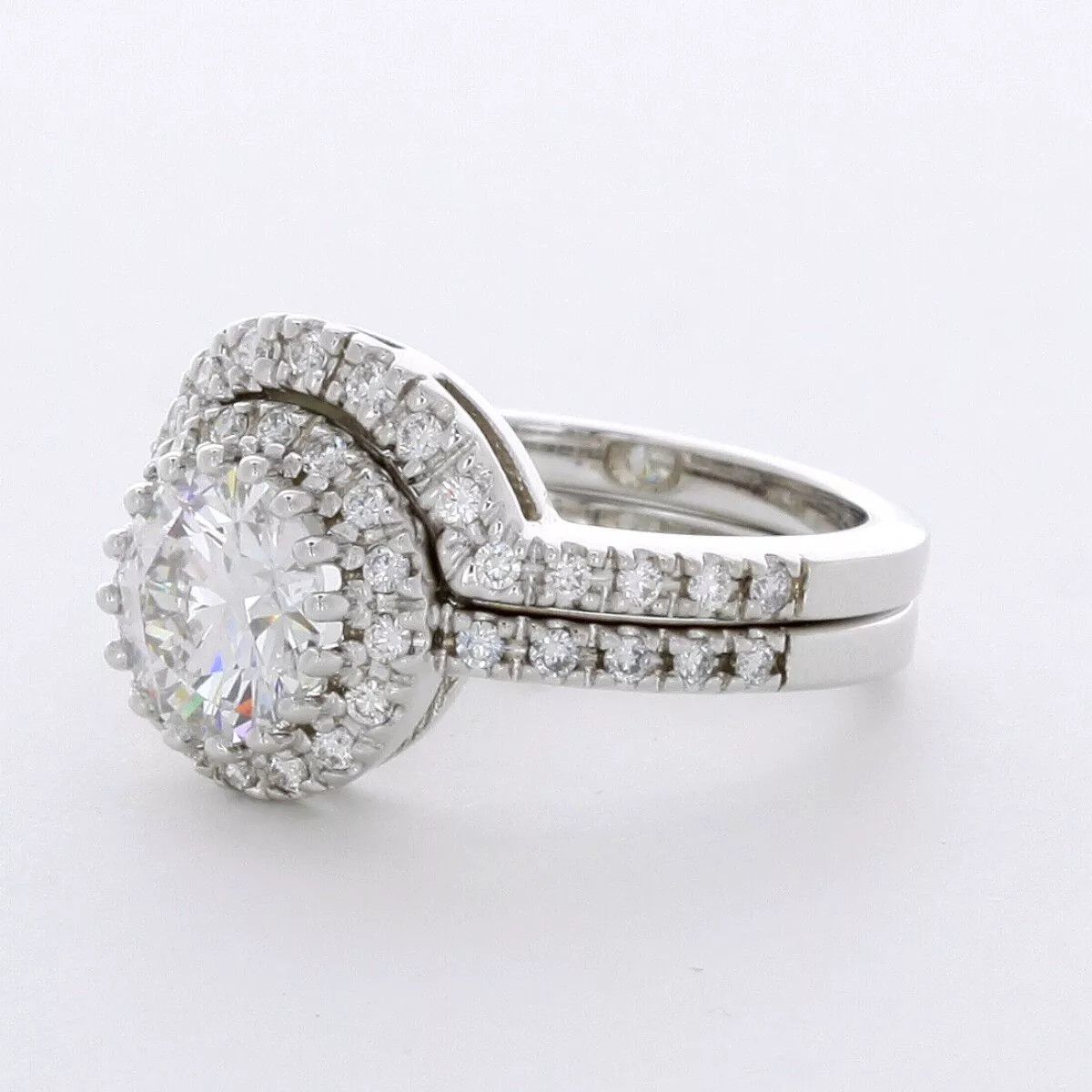 Engagement Ring Set Halo 18K White Gold 2.52 Carat Round Lab-Grown Diamond D VS1