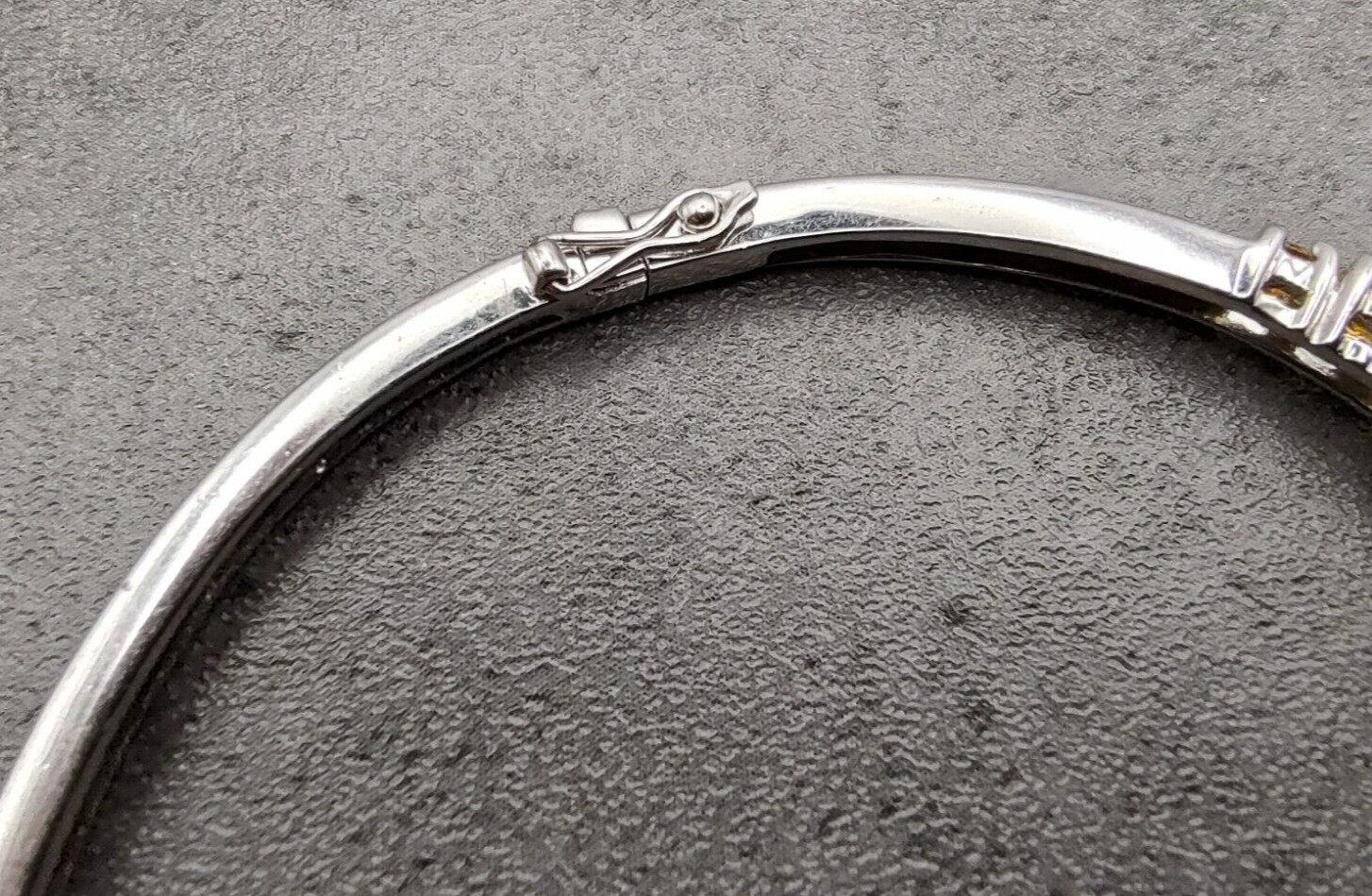 Estate KN Sterling Silver 4.86cttw Natural Citrine Hinged Bangle Bracelet 8.25″