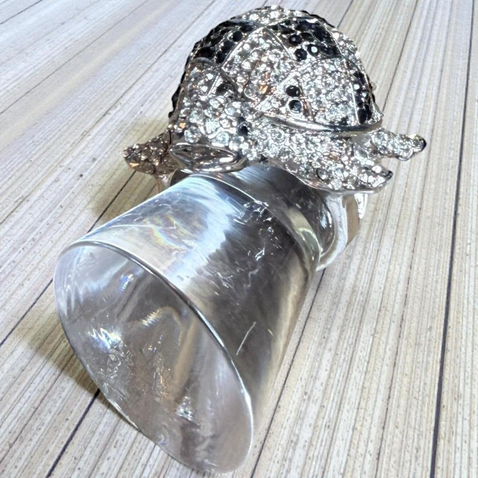 Silver and black crystal turtle Size 8
