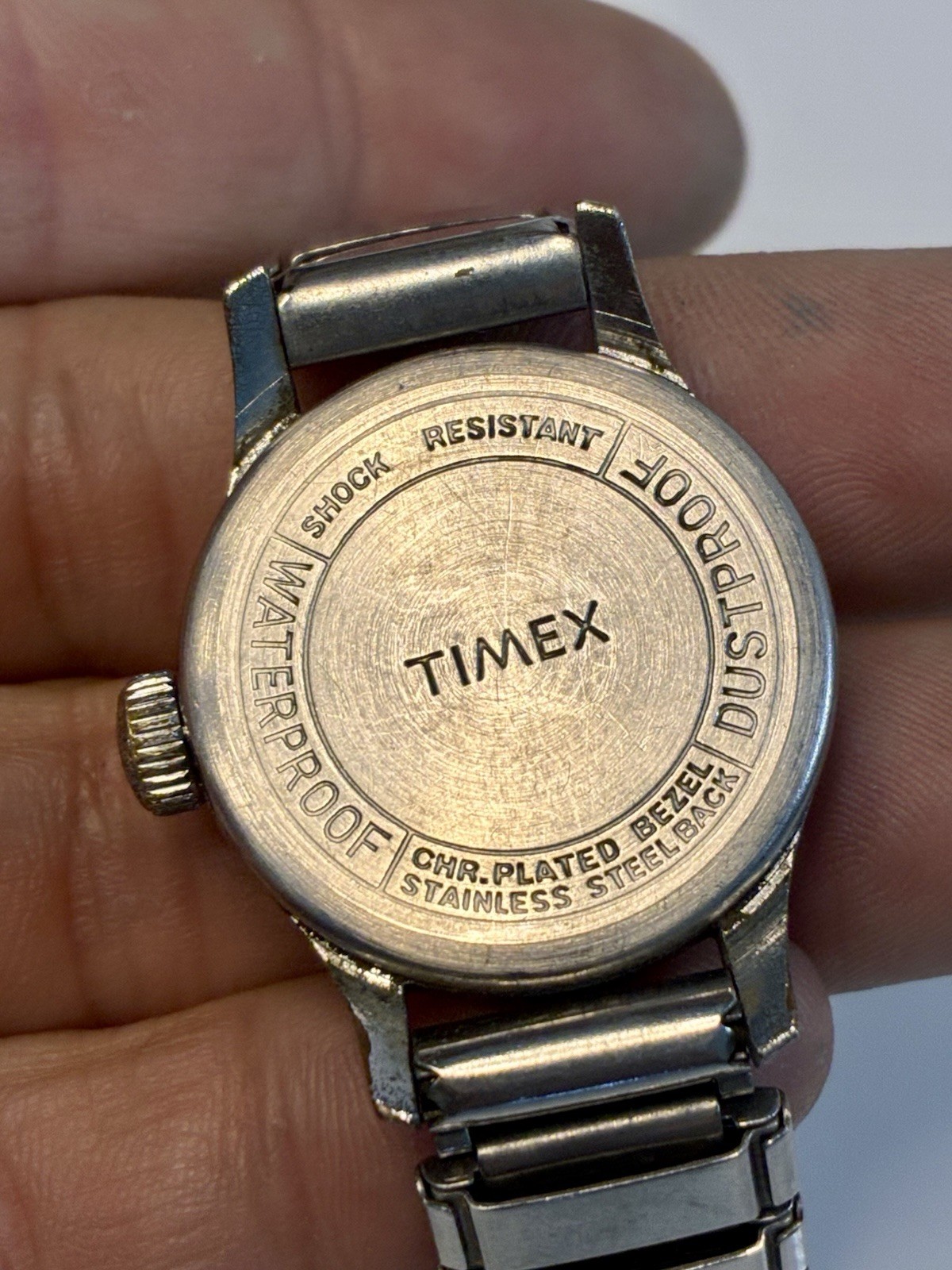 Timex Vintage Women’s Mechanical Watch, Shock-Resistant, Silver Dial, 17J WORKS