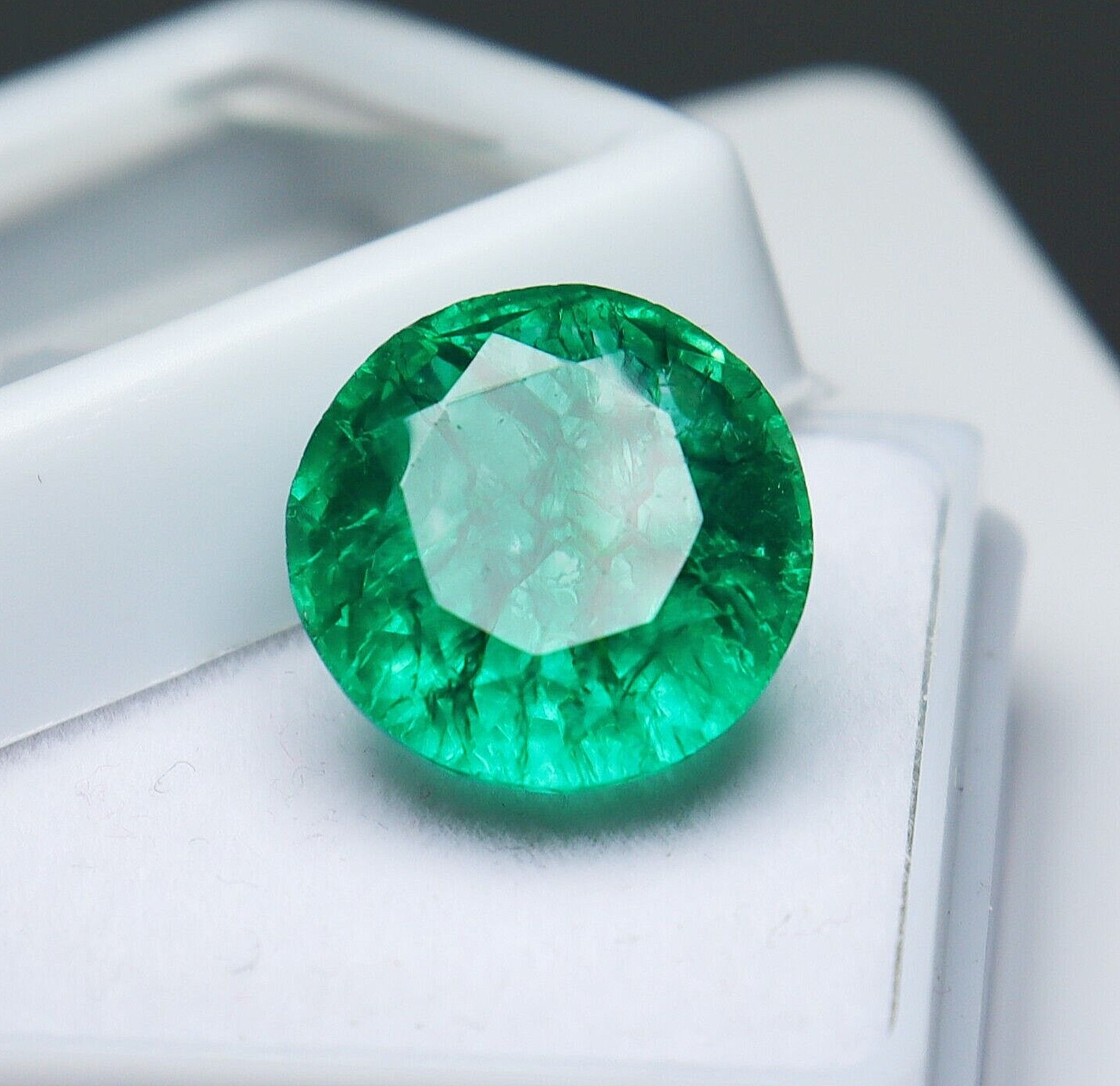 9.55 Ct Natural Rare Round Cut Colombian Green Emerald Certified Loose Gemstone