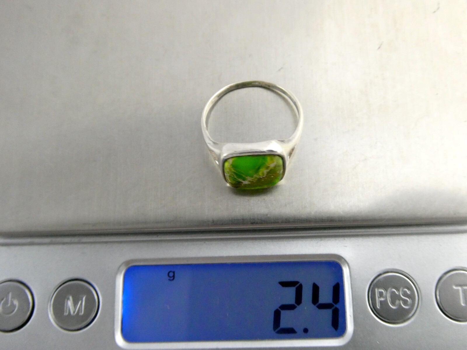 Sterling Silver Green Turquoise Heart Bezel Ring 925 Size 7 Weighs 2.4 Grams