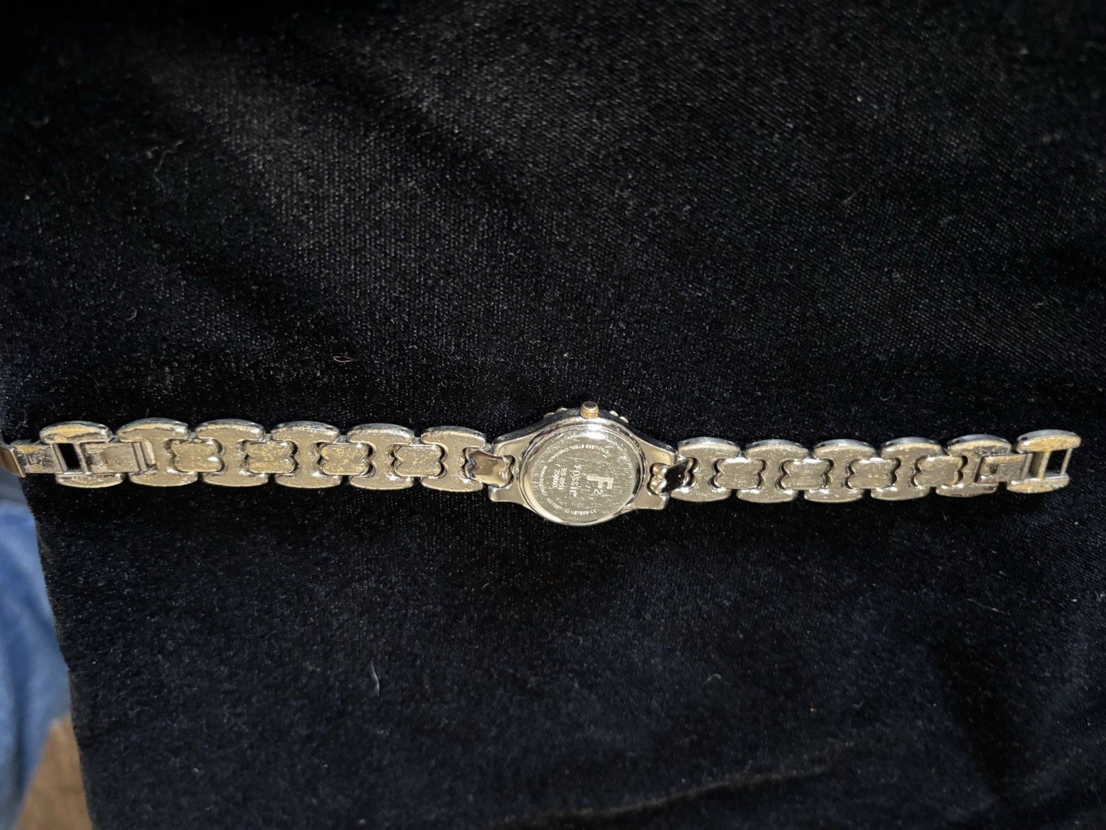 Fossil F2 Women’s Two-Tone Gold/Silver Quartz Analog Watch Roman Metal Bracelet