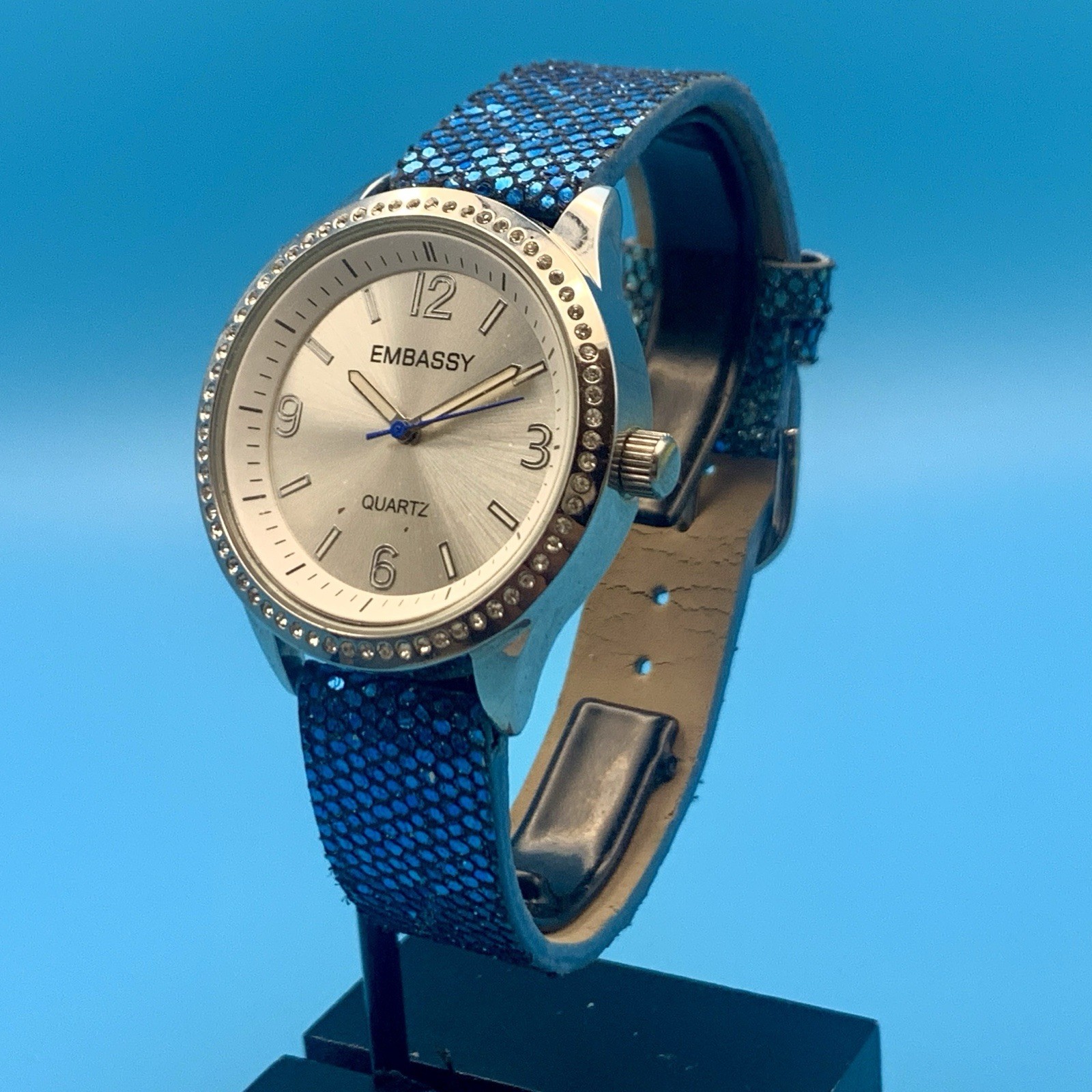 EMBASSY By GRUEN Women’s Fashion Quartz Wristwatch Crystal Bezel Works New Batt