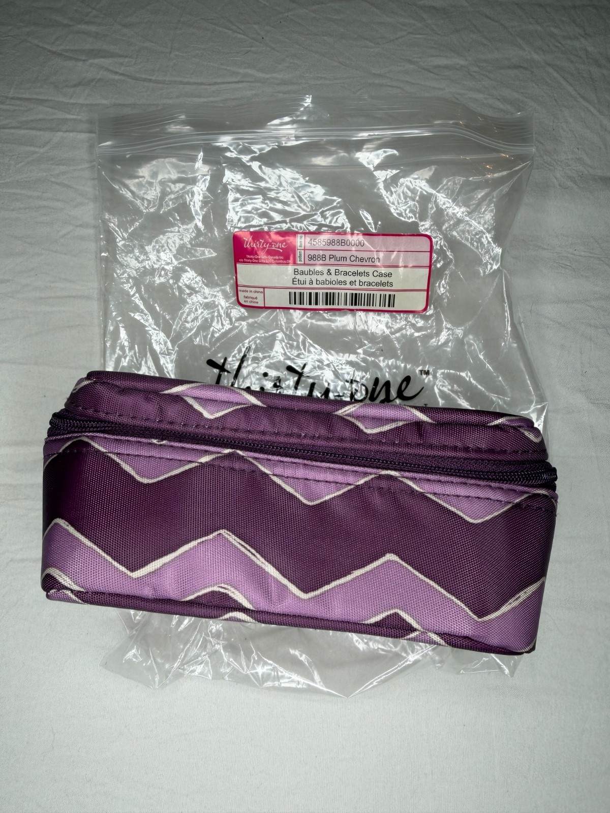 Thirty One Baubles & Bracelets Zipper Close Case w/ Mesh Bags NWT Purple Chevron