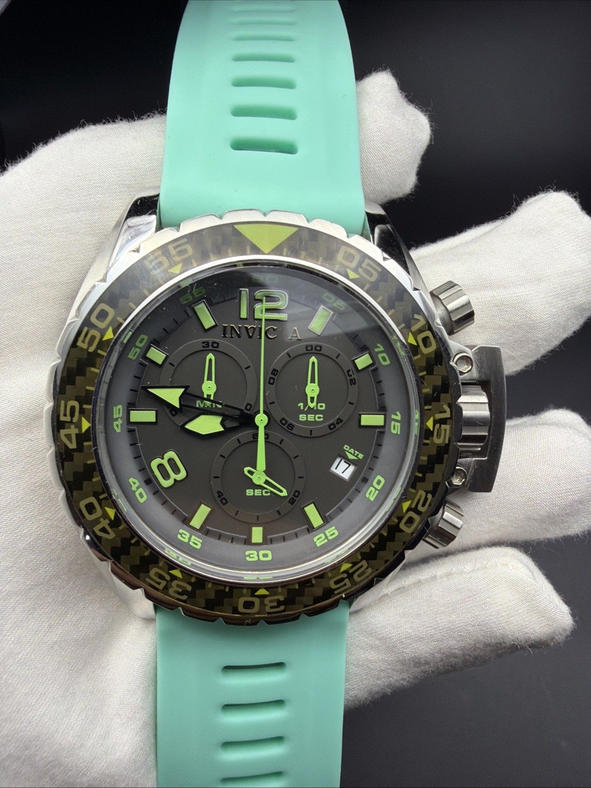 Invicta Corduba Collection Model 12451 Carbon Fiber Dial (read)