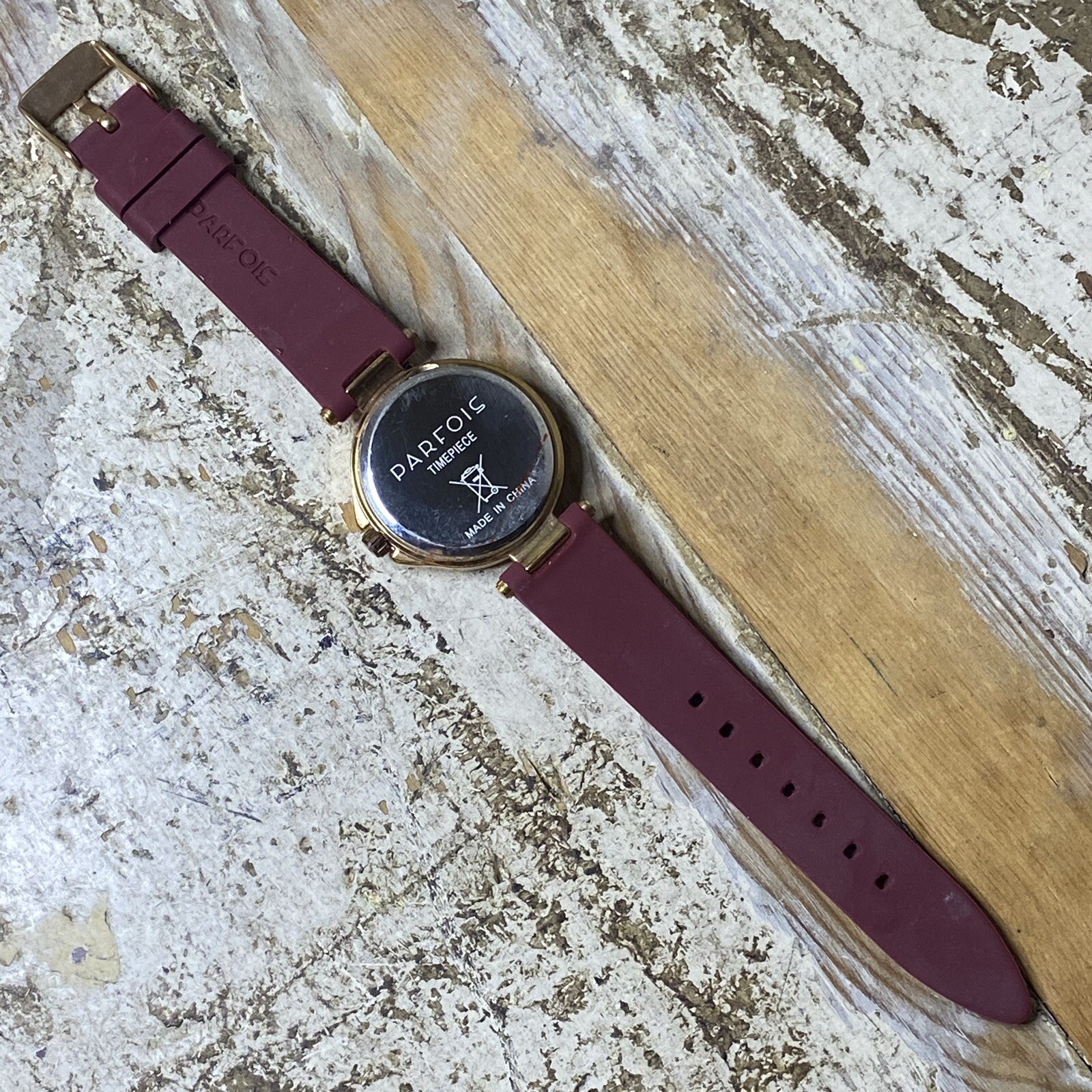 Parfois Elegant Gold Tone Ladies Watch With Center Subdial And Silicone Band