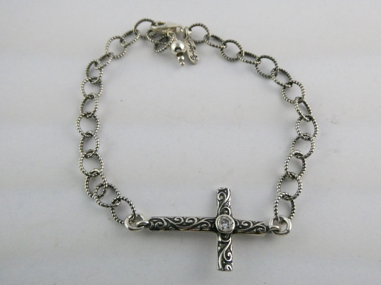 Opulenza Israel Sterling Silver Cross Bracelet 925 8 Inch Length 8.5g Weight