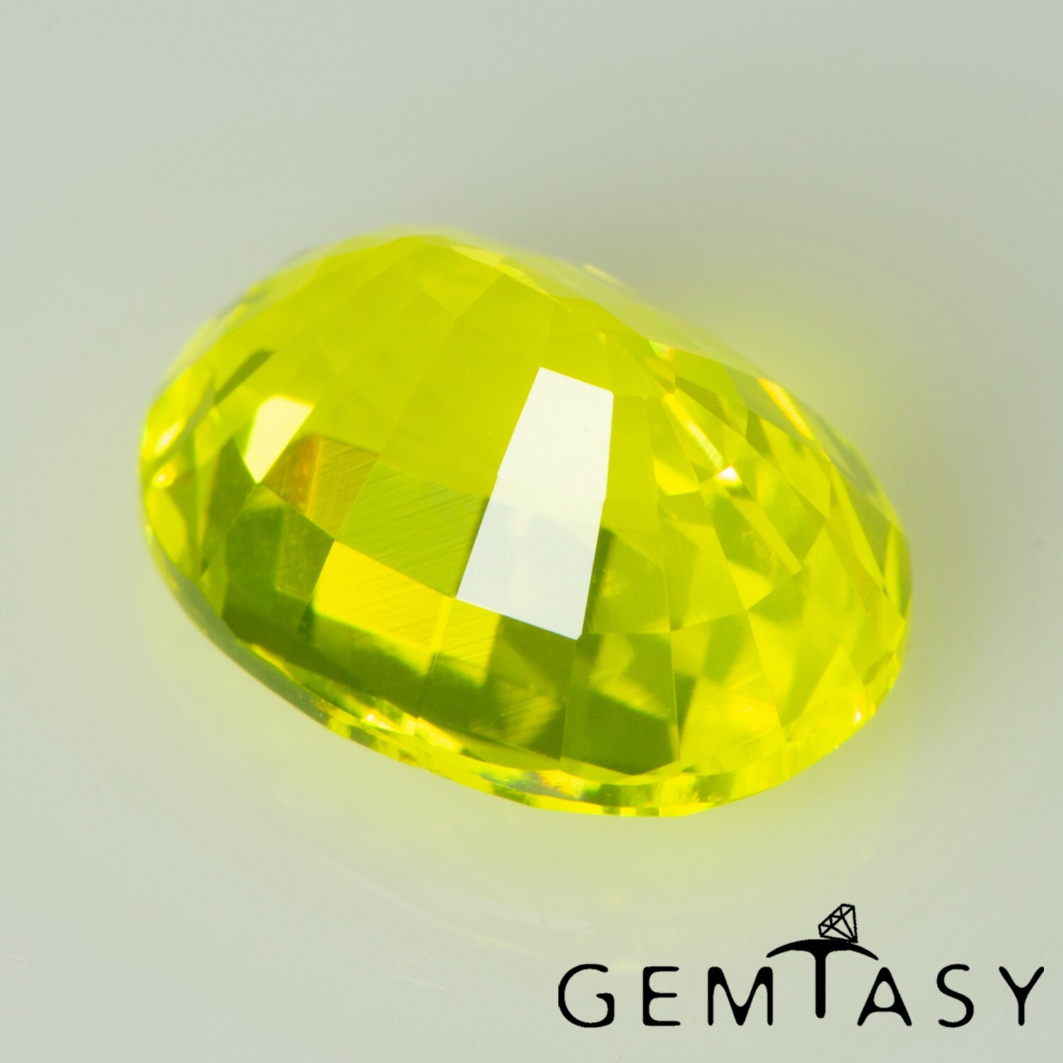 Cut stone – YAG Neon Czochralski (Pulled) lab grown, facet Oval 8x6mm 1.8-2.2ct
