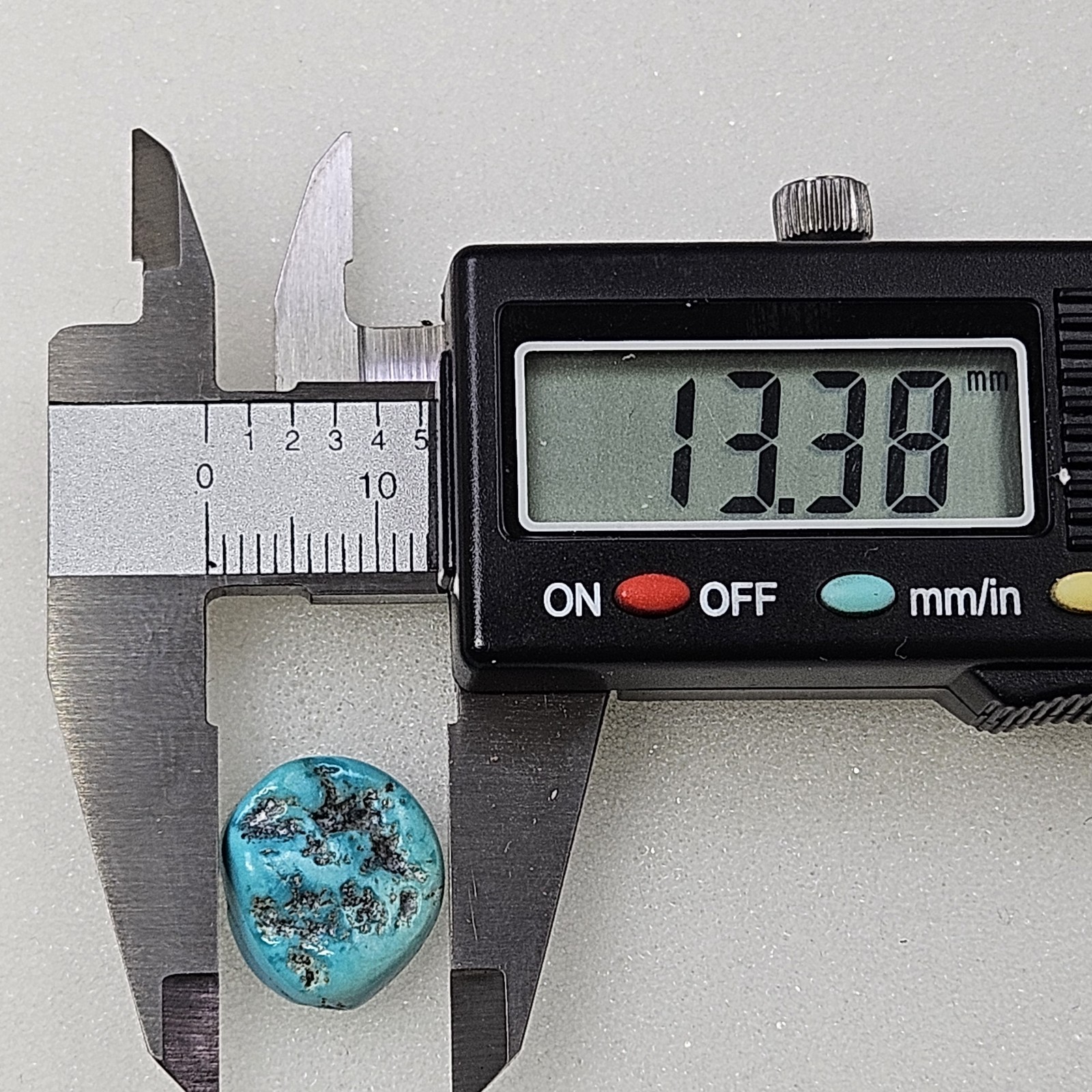 Estate 7.3 Carat Freeform Turquoise Nugget Cabochon Seafoam Unbacked Navada TQ