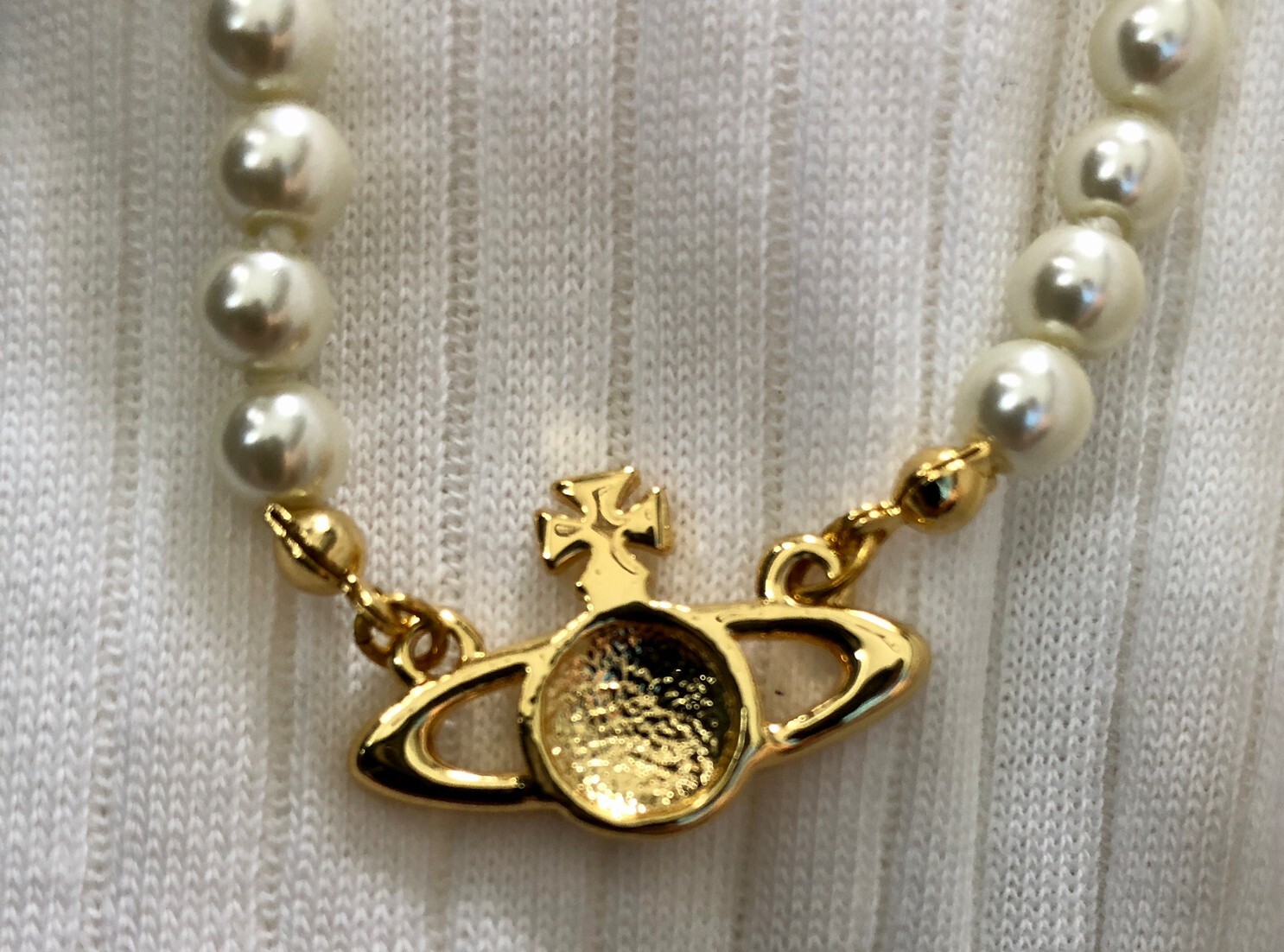 Vivienne Westwood ORB MINI BAS RELIEF Pearl Chain Choker Necklace Gold Excellent