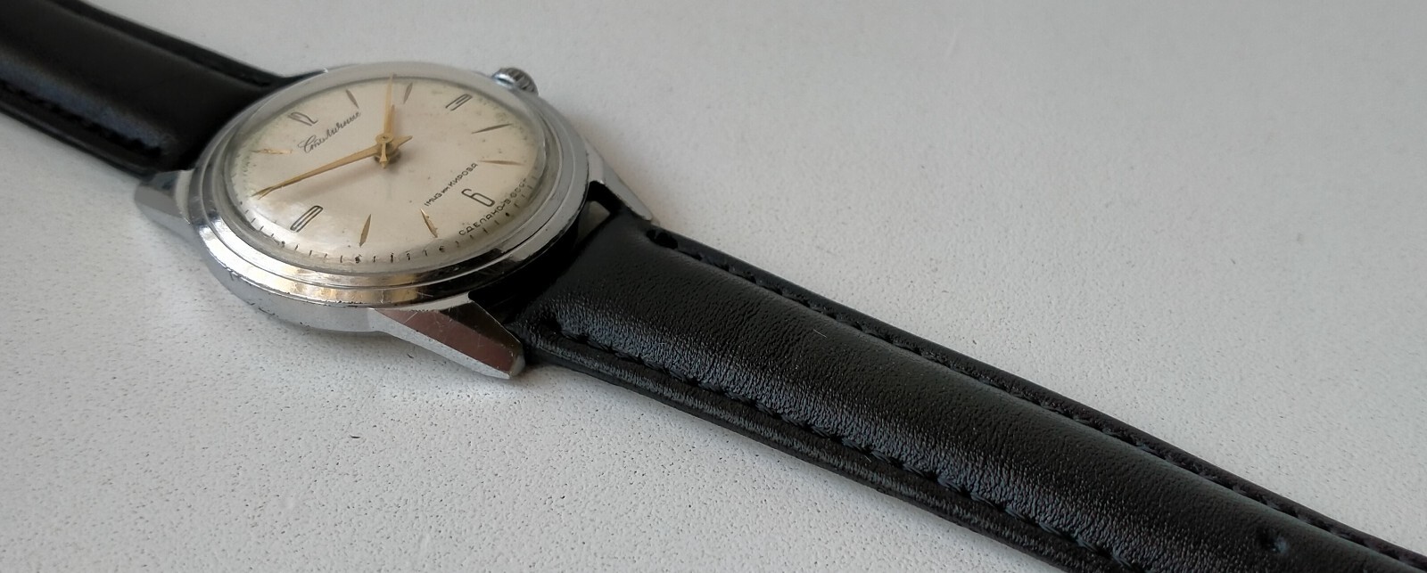 Stolichnie 2409 Original Soviet Mechanical Classic Luxury Watch 1 MCHZ 1960s