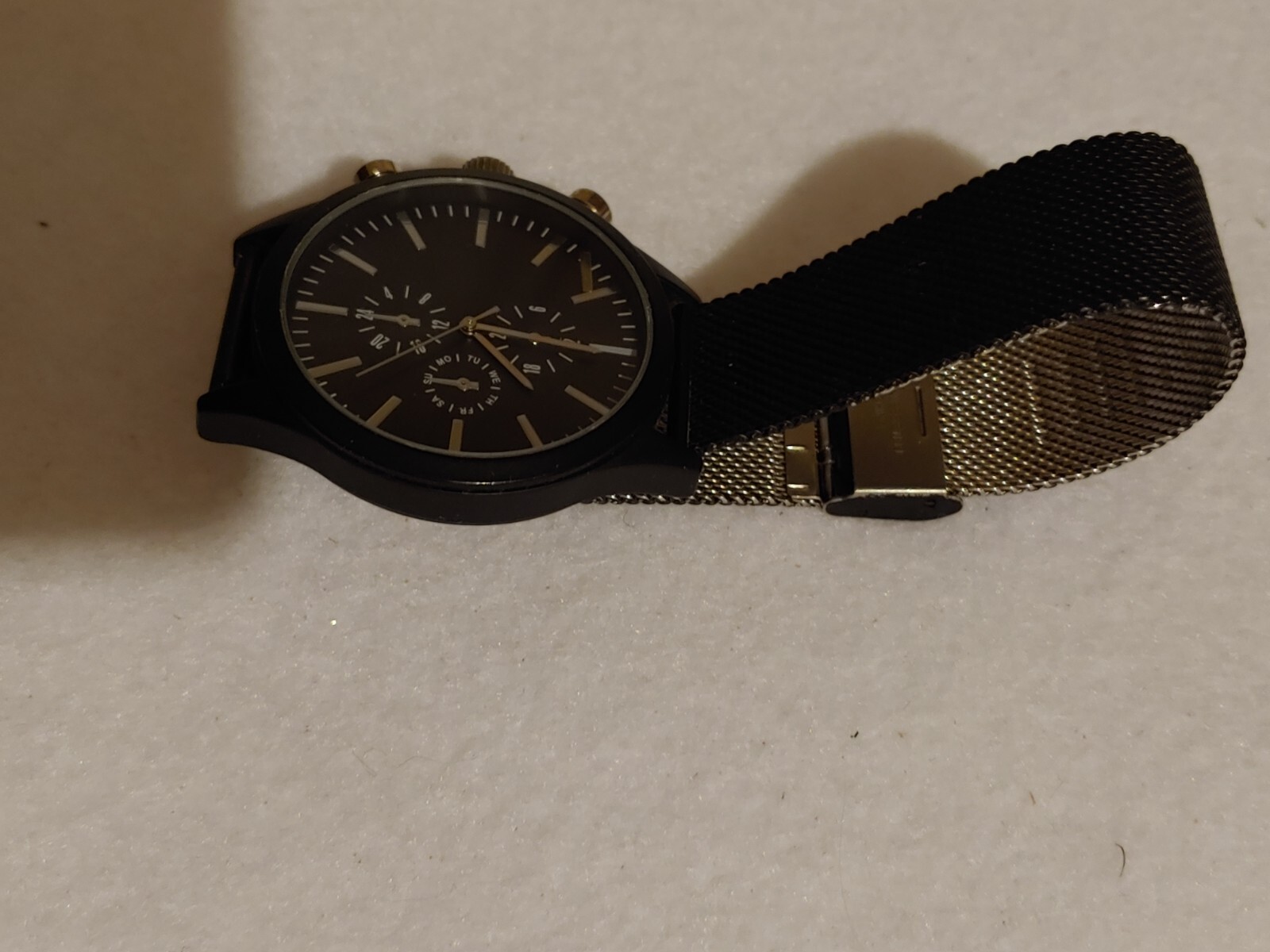 Accutime Watch Corp – Men’s Watch – #0118 – NEW Battery – Works good