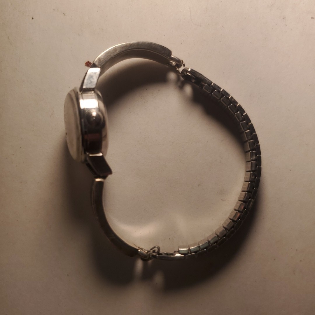 This is a vintage Wyler Incaflex Dynawind watch With Custom Watch Band