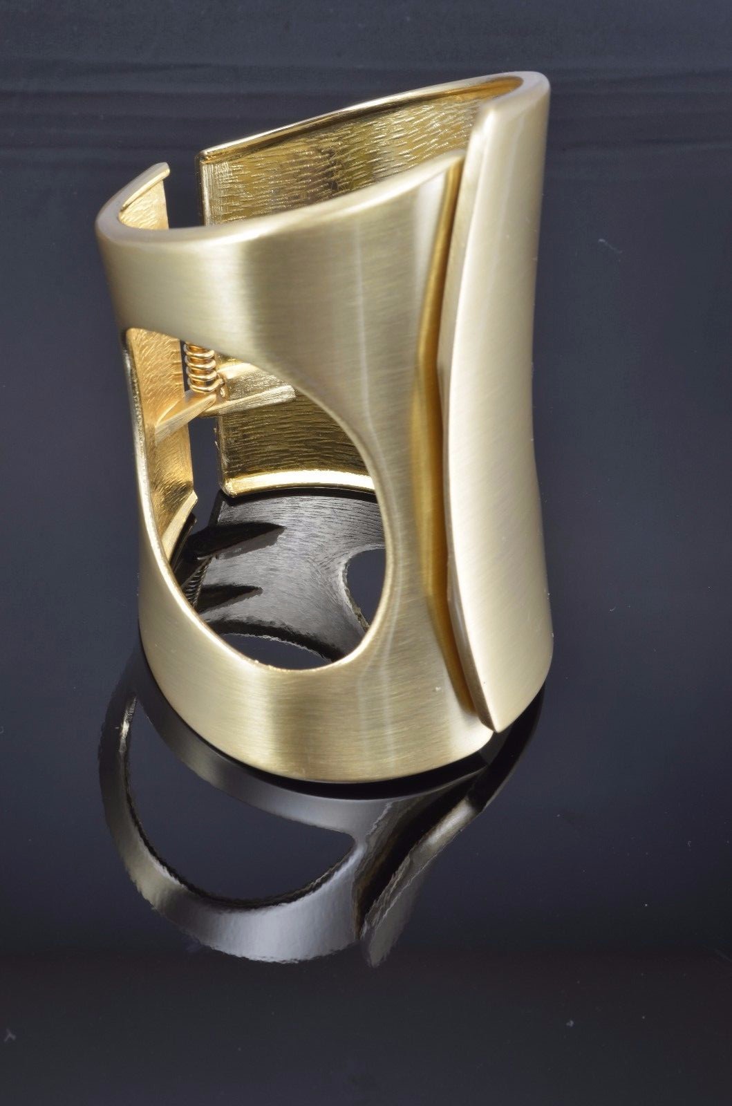 Stylish Unique Large Brushed Gold Plated Metal Chunky Hinged Bangle Bracelet