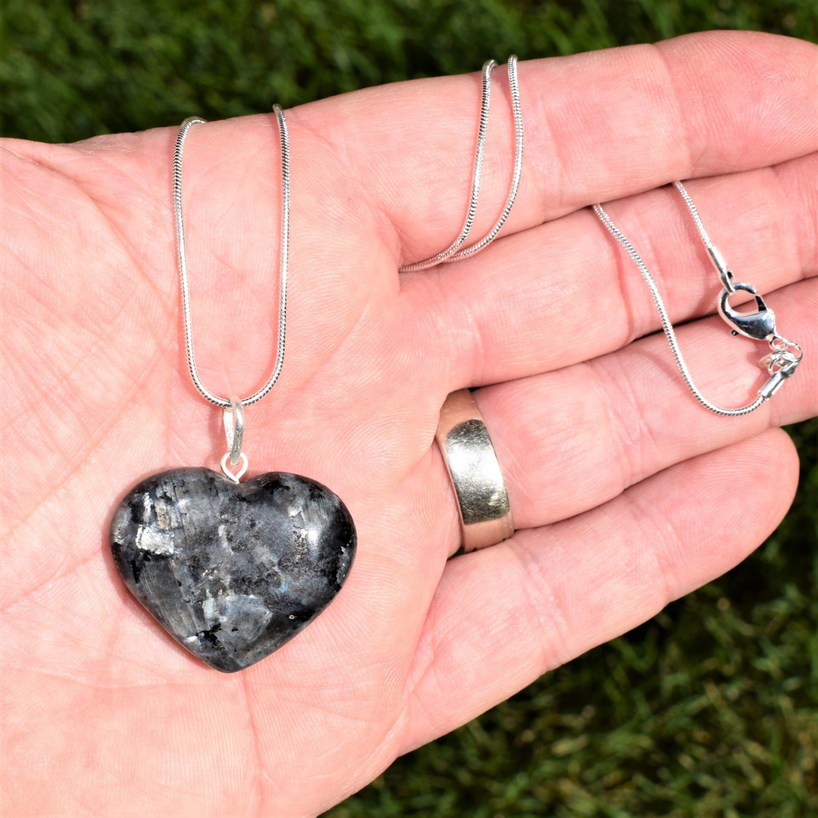 Charged Titanium Flash LARVIKITE Heart Pendant + 20″ Stainless Steel Chain