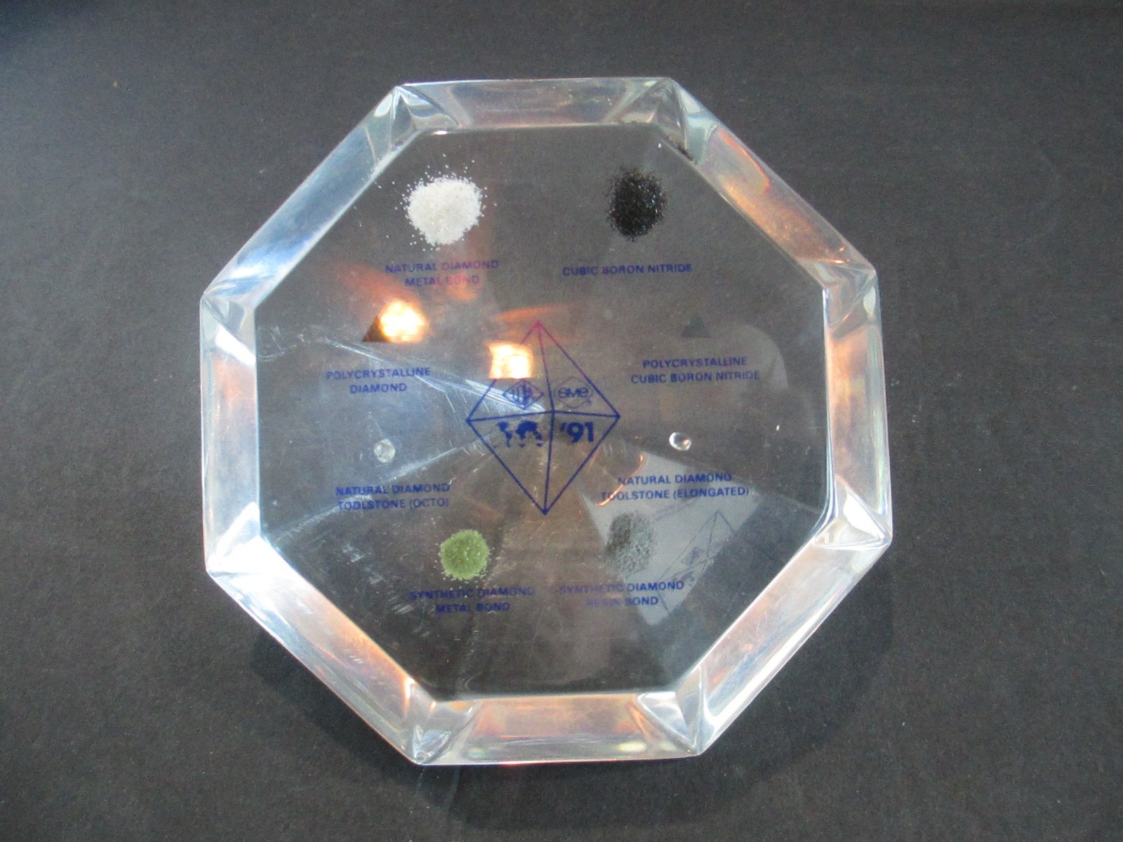 Vtg LARGE 4 1/2″ Diameter Diamond Faceted Counter top Store Display Jewelry C39